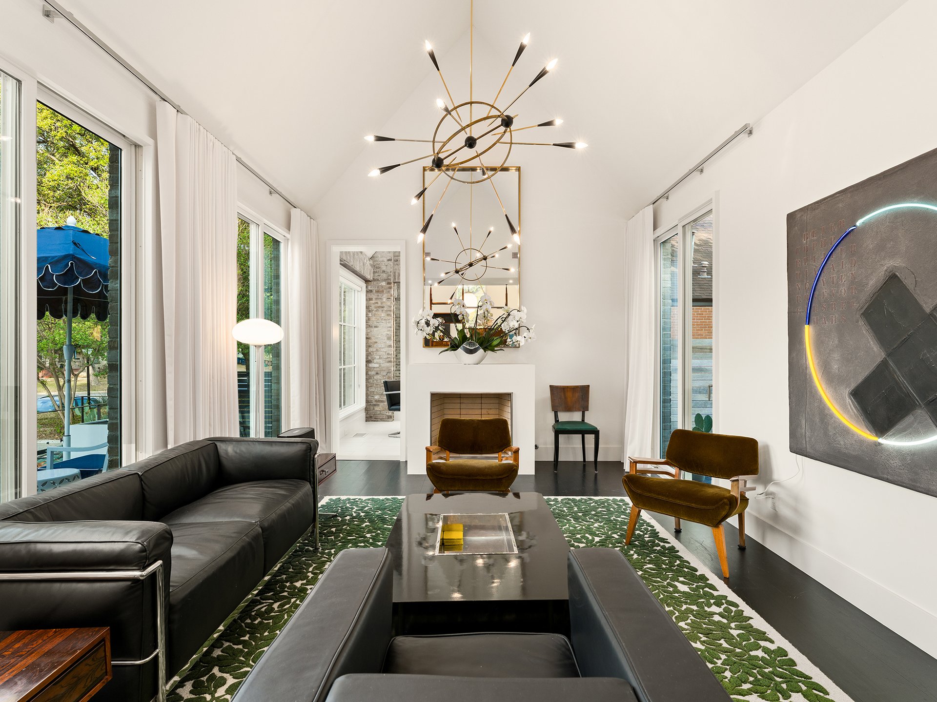 1803 Palma Plaza
