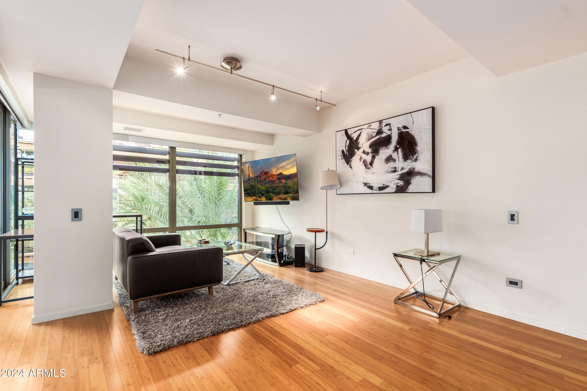 7137 E Rancho Vista Dr, #4005