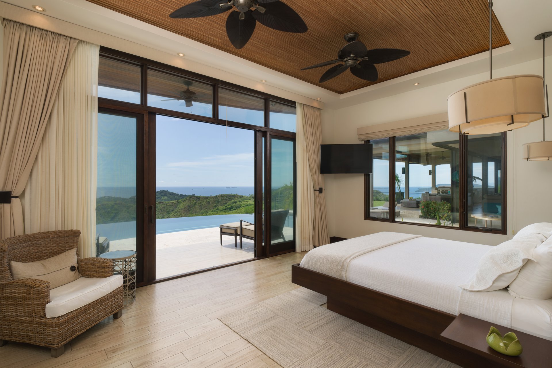 Casa Symbiotica | Luxury 5-Bedroom Ocean-View Estate in Mar Vista