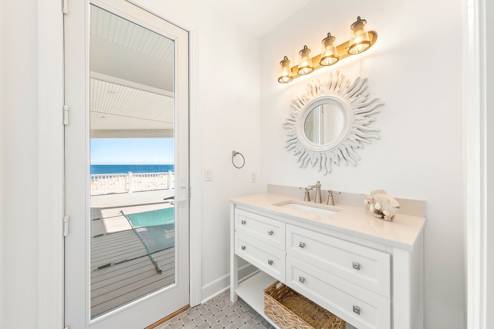 4901 S Long Beach Blvd - Pet Friendly