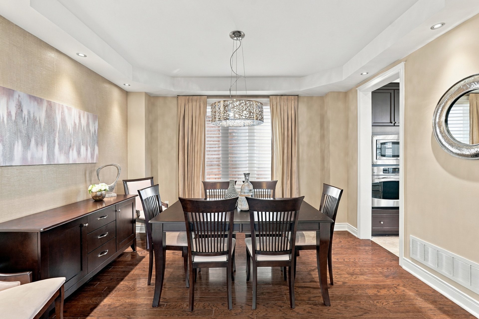 Family Living in the Heart of Lakeshore Woods