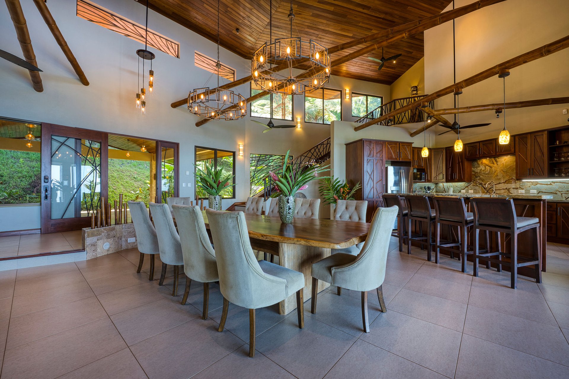 Casa Bambú – LUXURY 5 BEDROOM ESTATE WITH EXCEPTIONAL OCEAN VIEWS