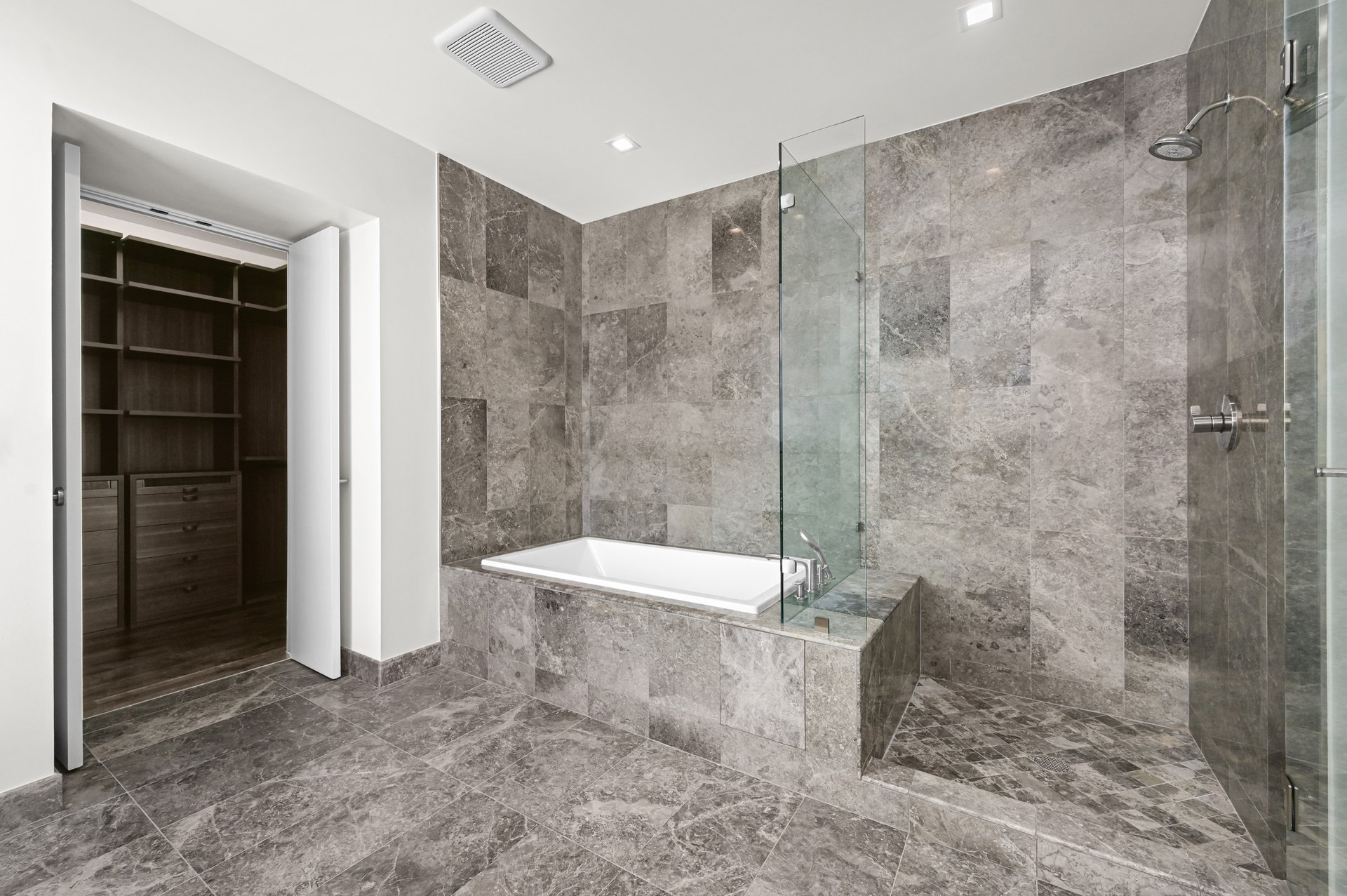 501 West Ave #3201