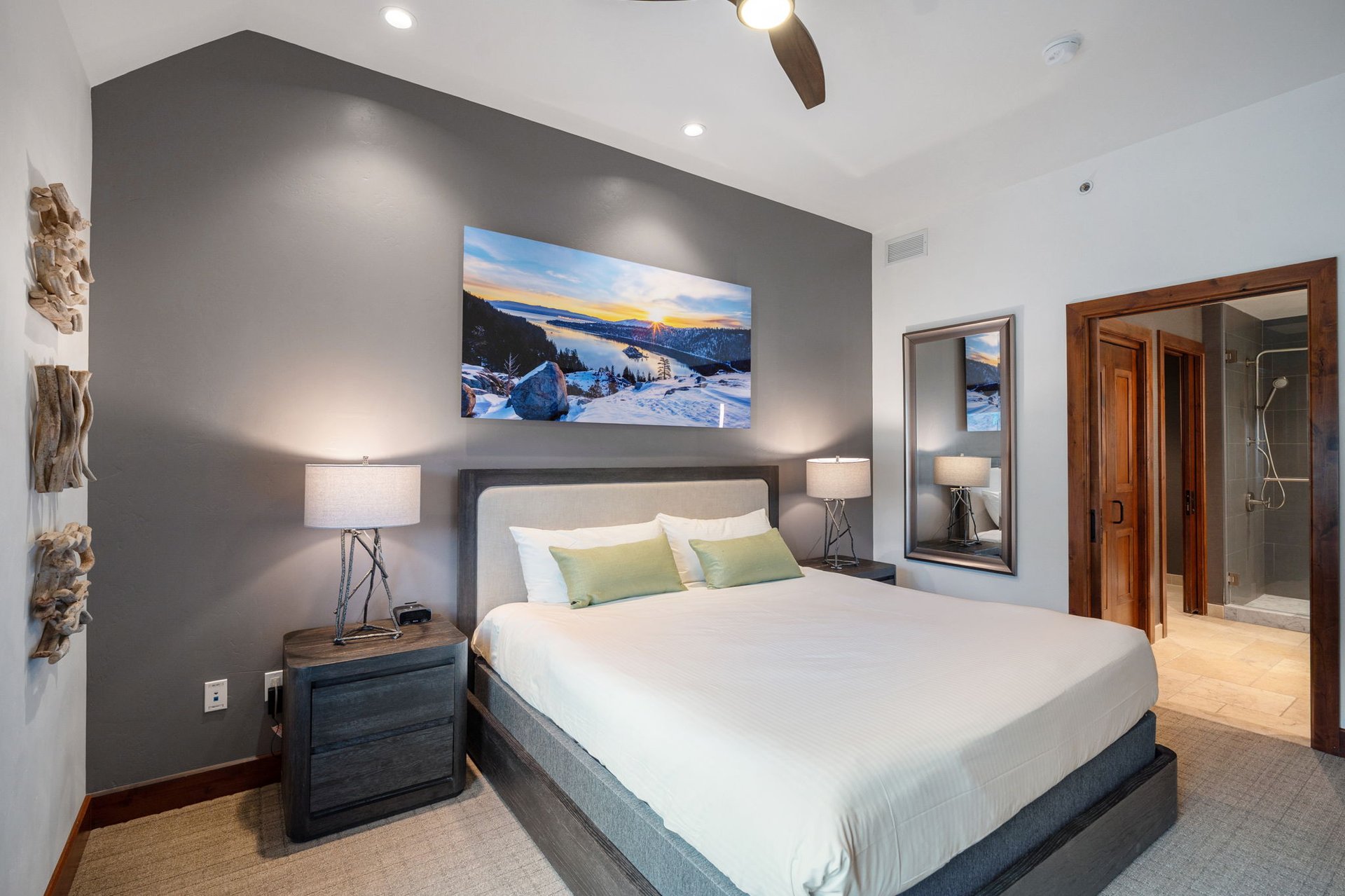 Zalanta Two-Bedroom Penthouse