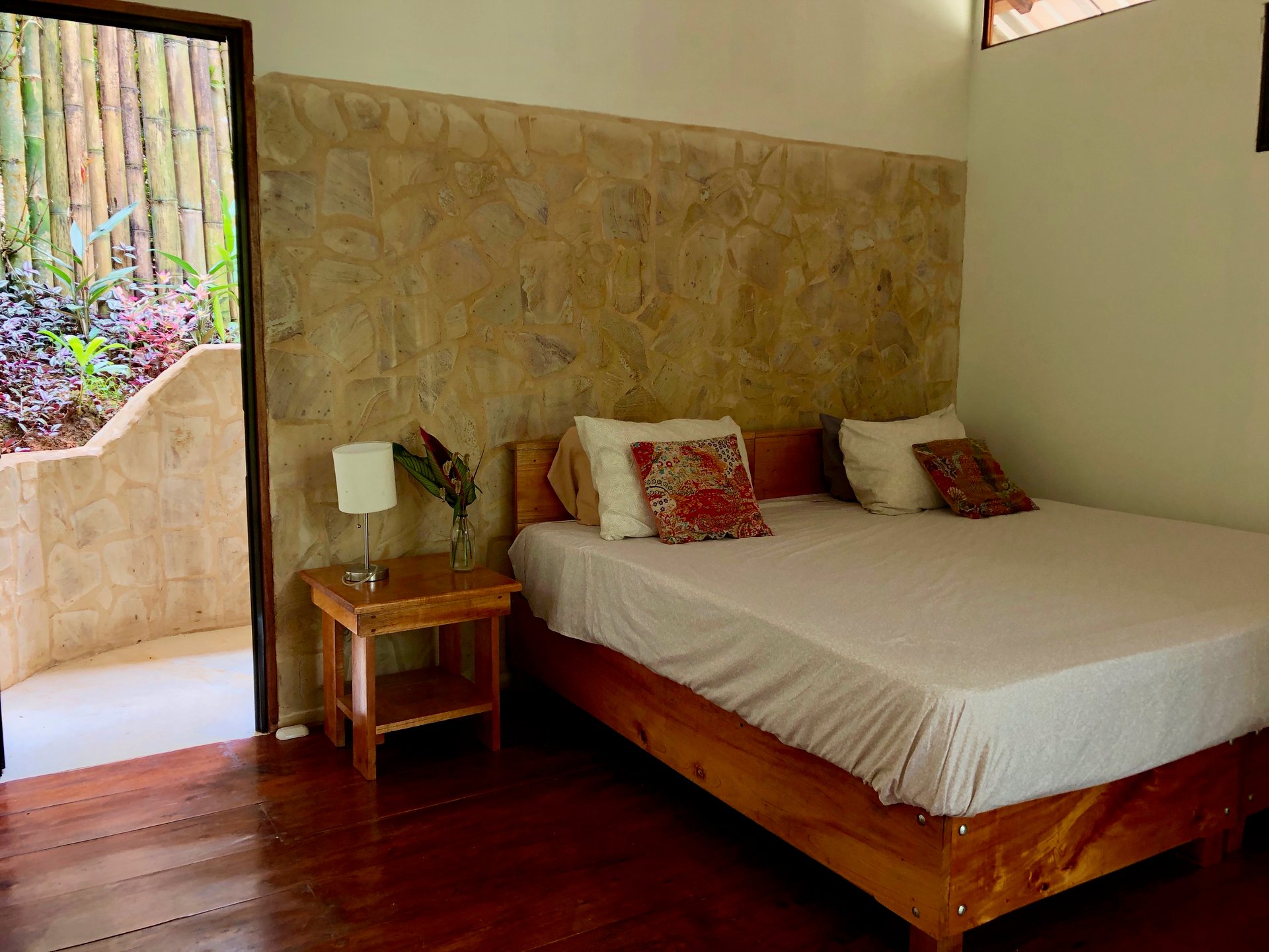 CASCADA ELYSIANA – ECO-RETREAT WITH HUGE WATERFALL