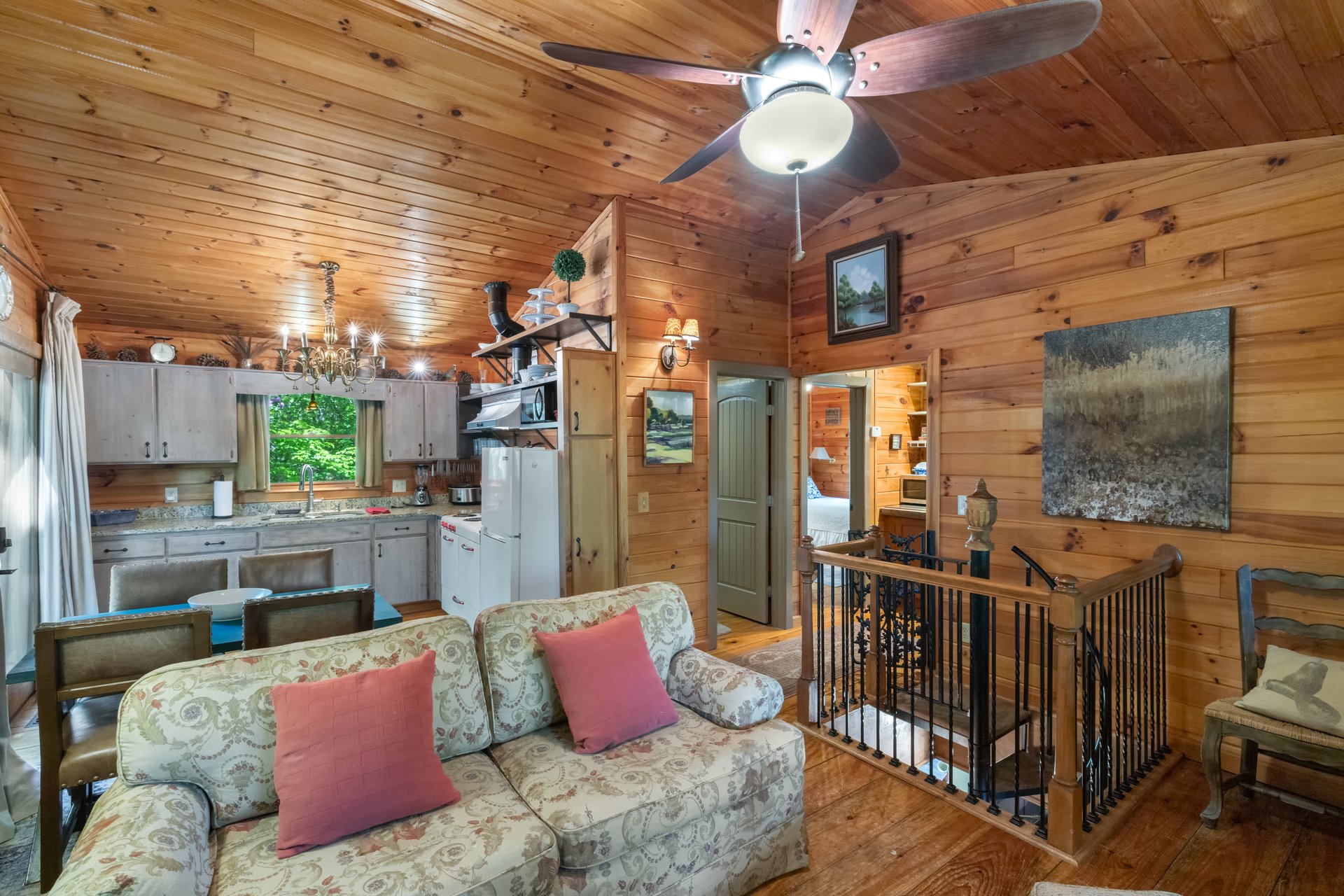 90 Holloway Circle, Blue Ridge, GA 30513