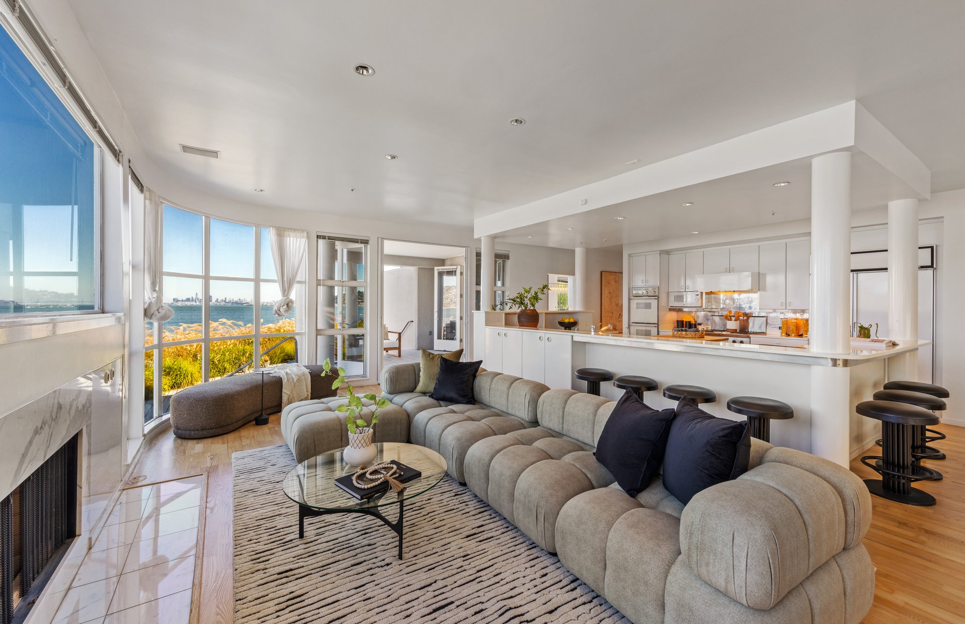Sweeping Views Across the Bay