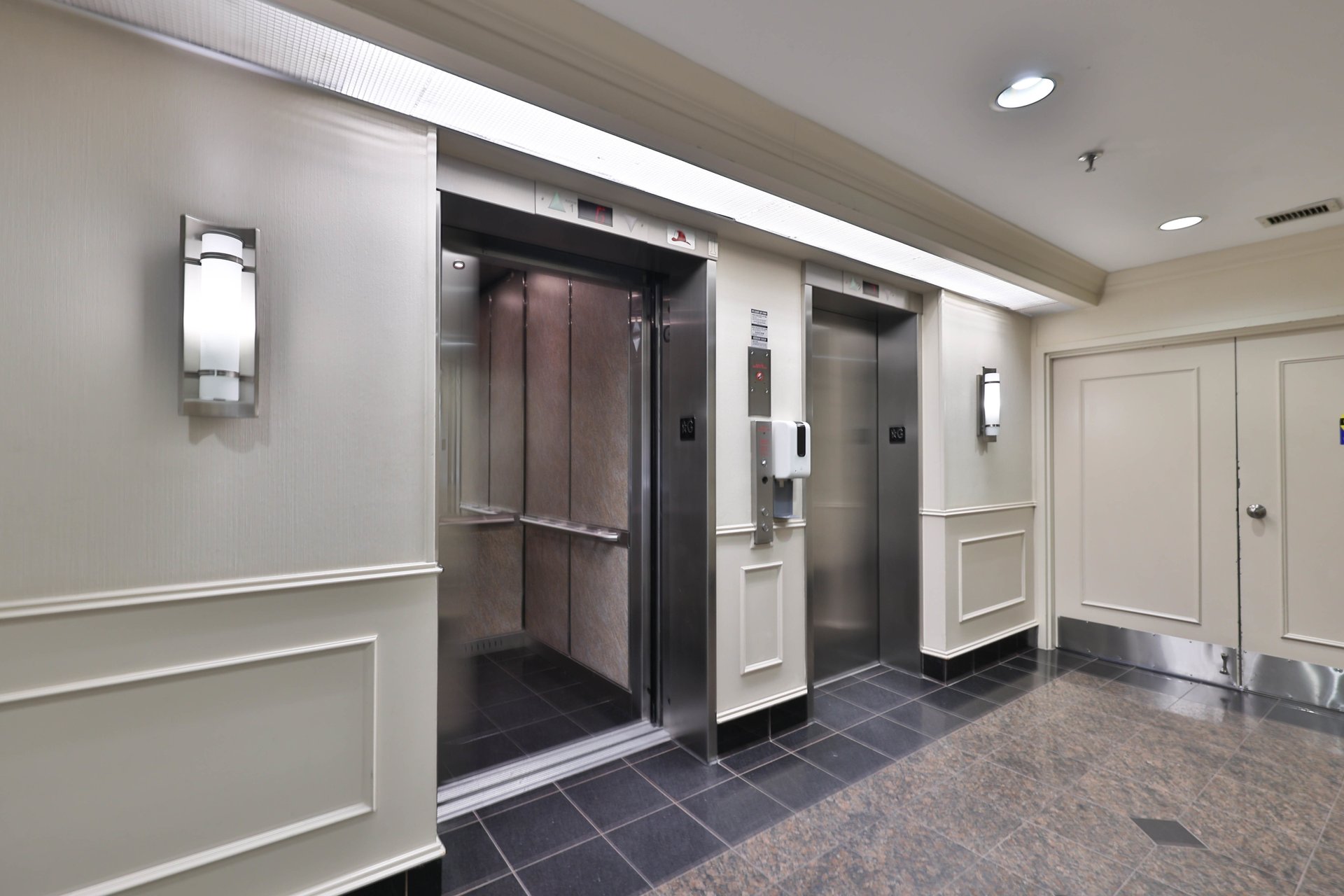 1103-415 Locust Street, Burlington