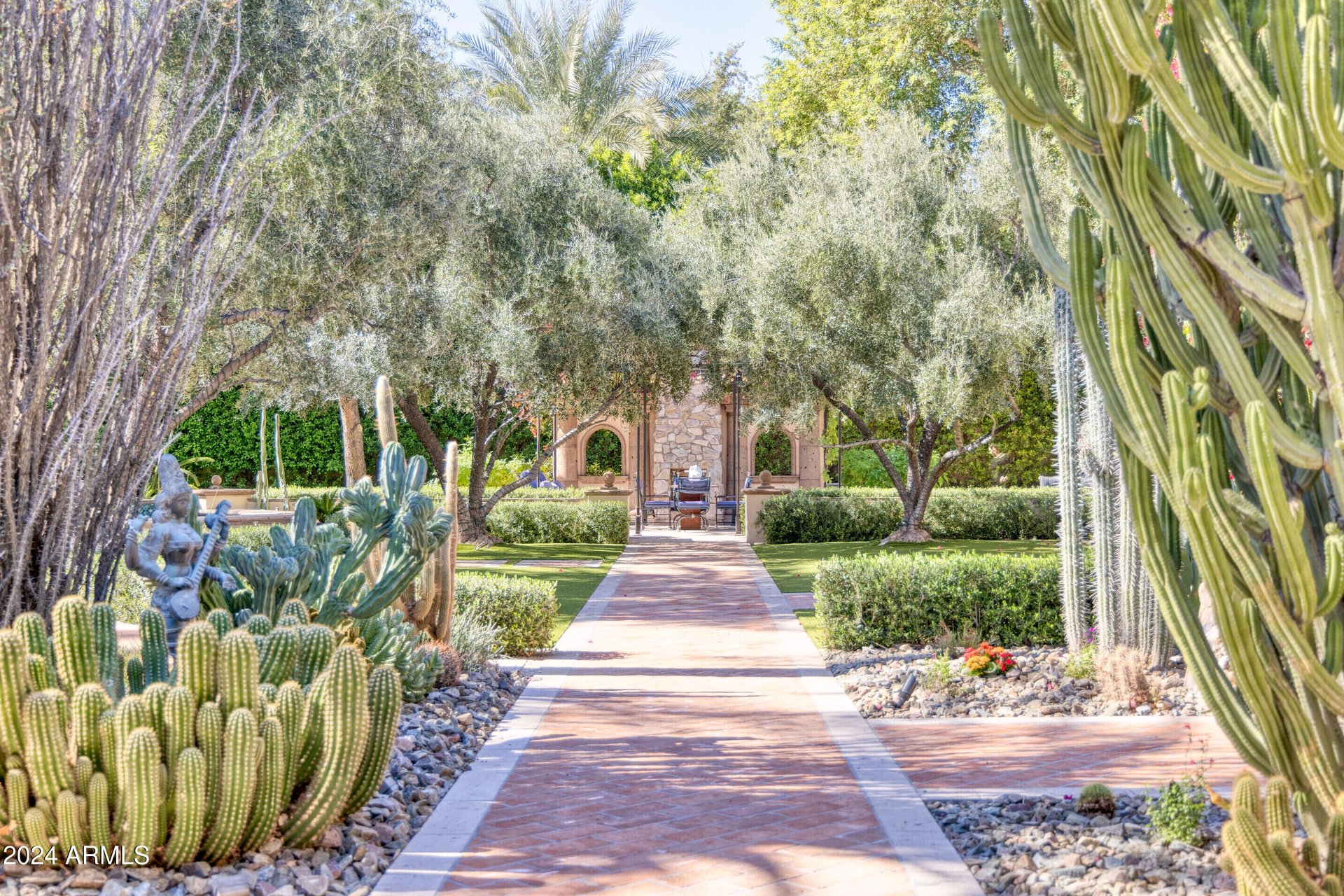 6240 N 59th PL
