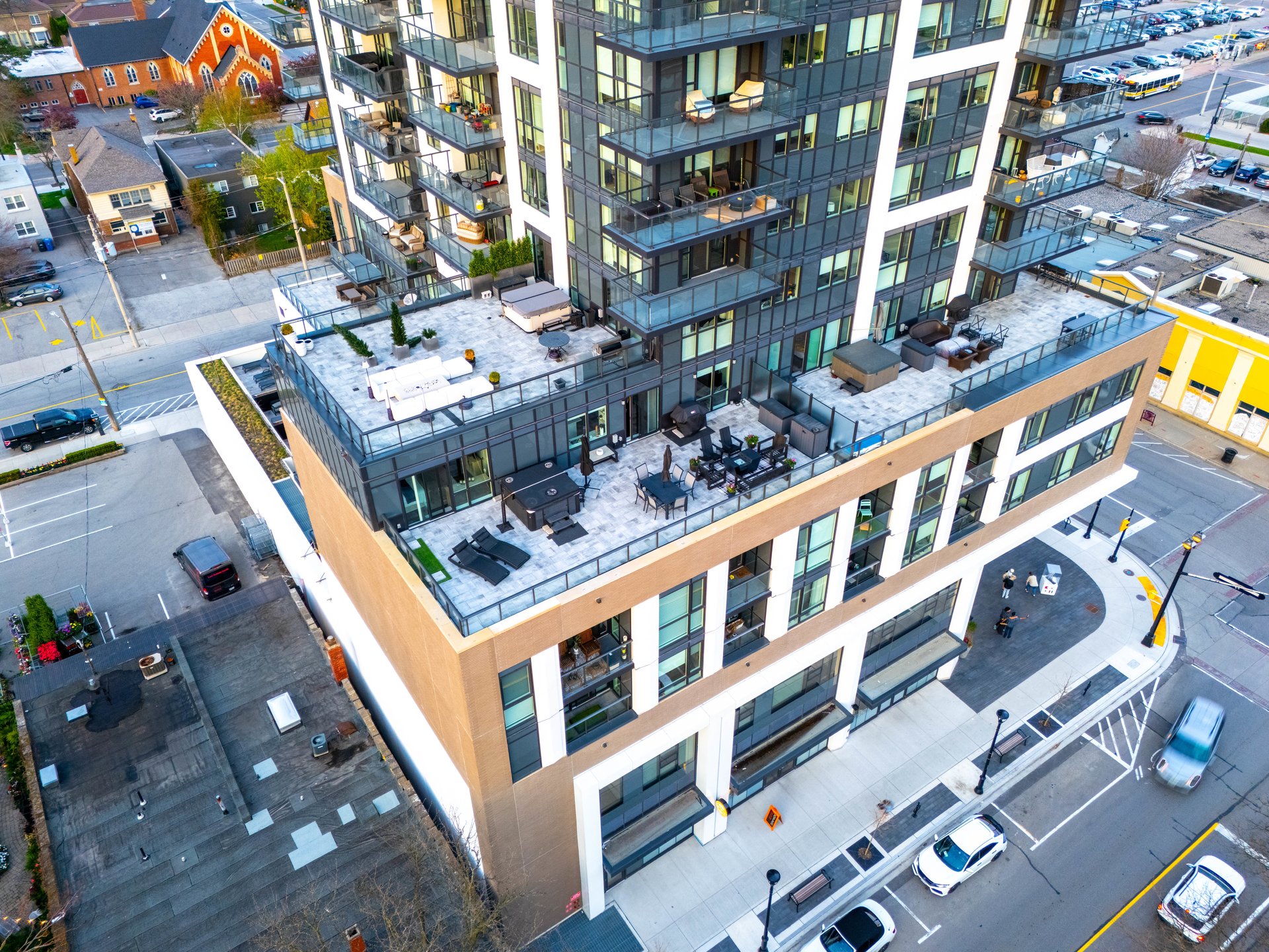 507-2007 James Street, Burlington