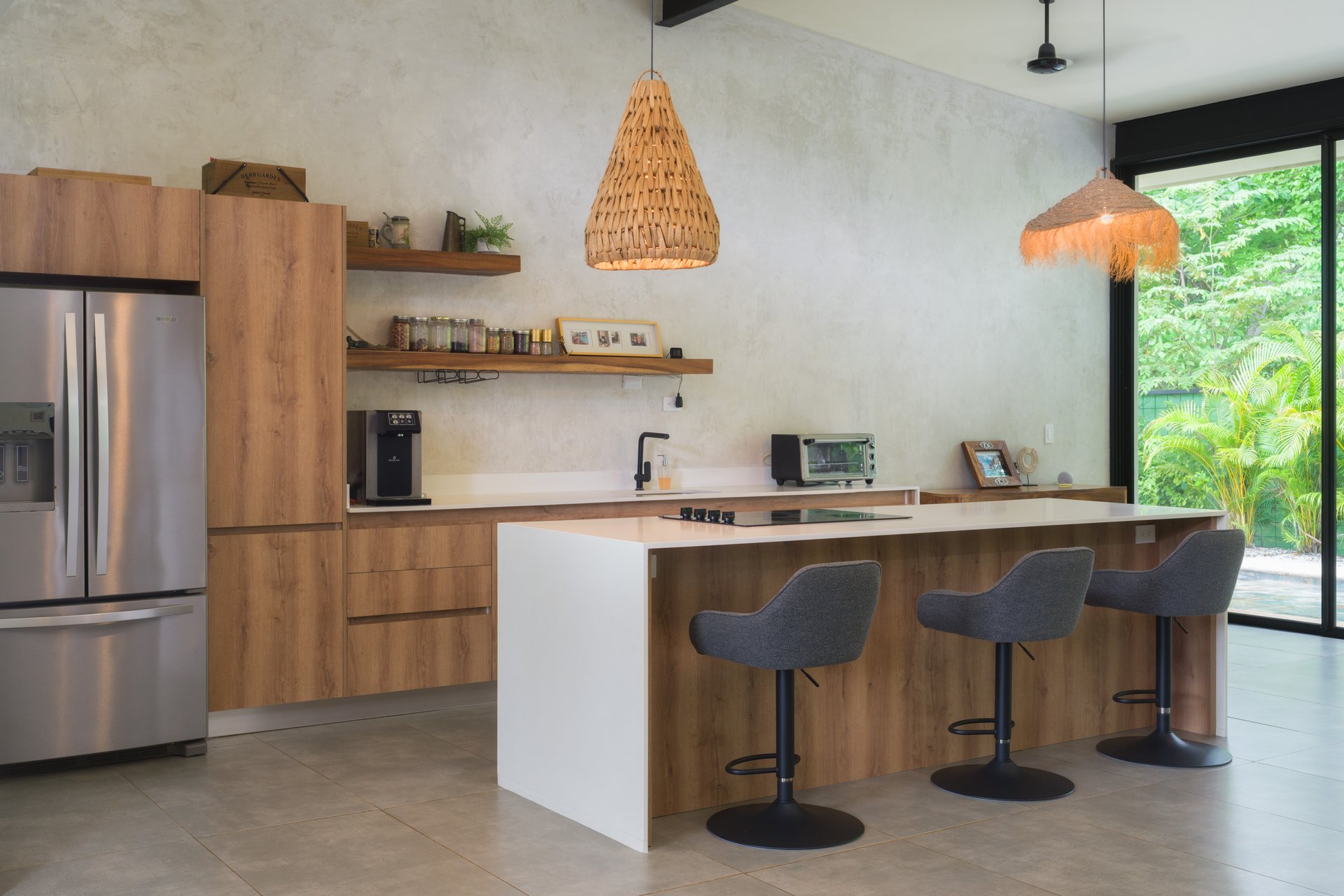 Villa Los Jobos Garden #1 | Modern 4-Bedroom Villa Just 5 Minutes from Tamarindo Beach – Newly Remodeled and Move-In Ready