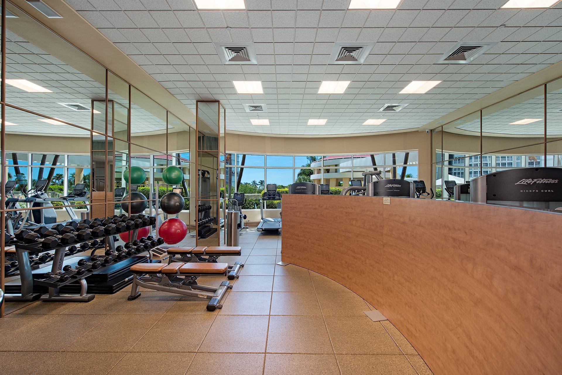 4501 Gulf Shore BLVD N 404