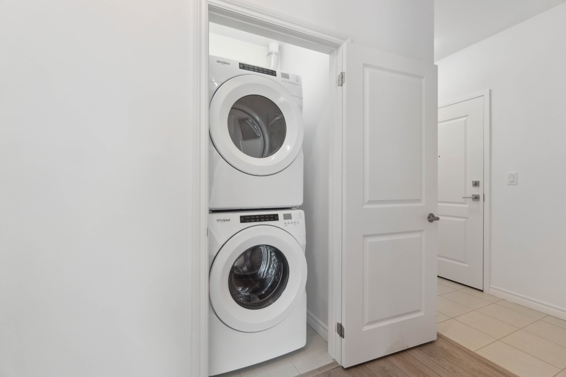 460 Dundas Street E Unit: 121