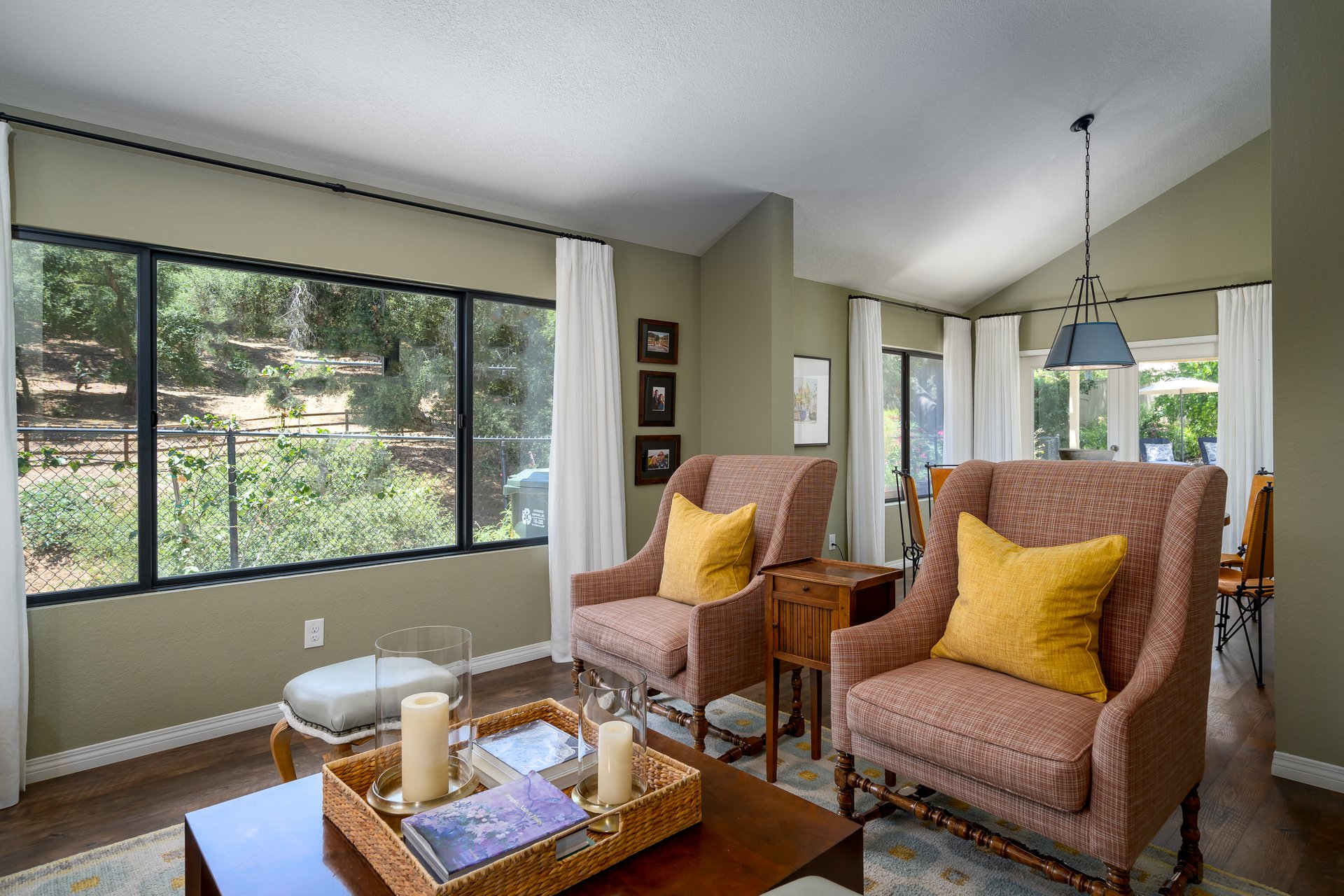 2605 Pasatiempo Glen