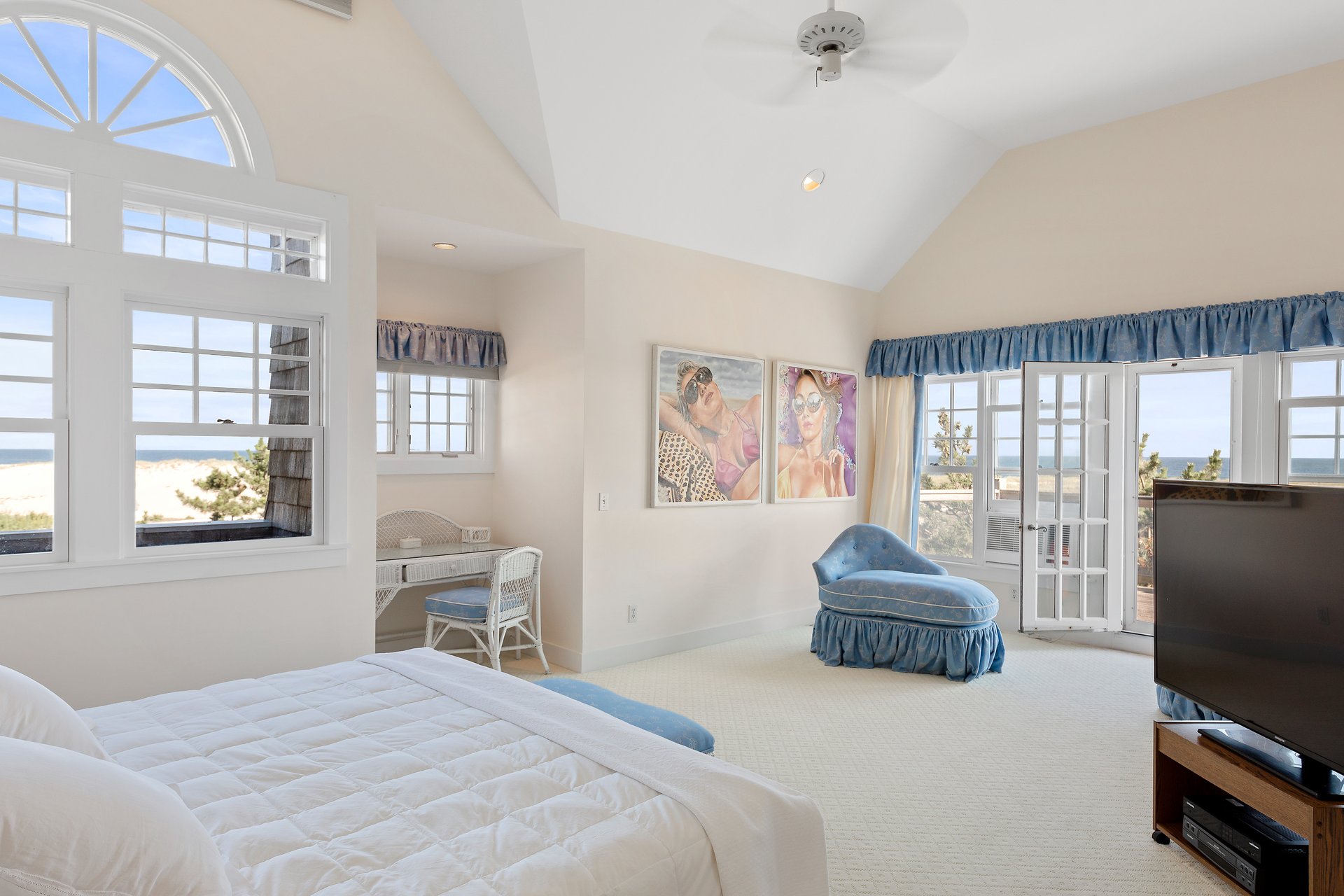 Iconic Meadow Lane Oceanfront 