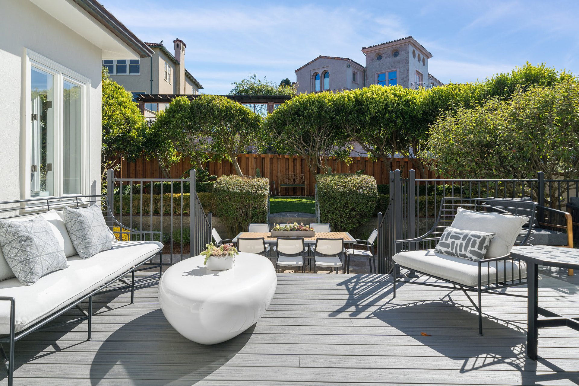 285 Sea Cliff Ave