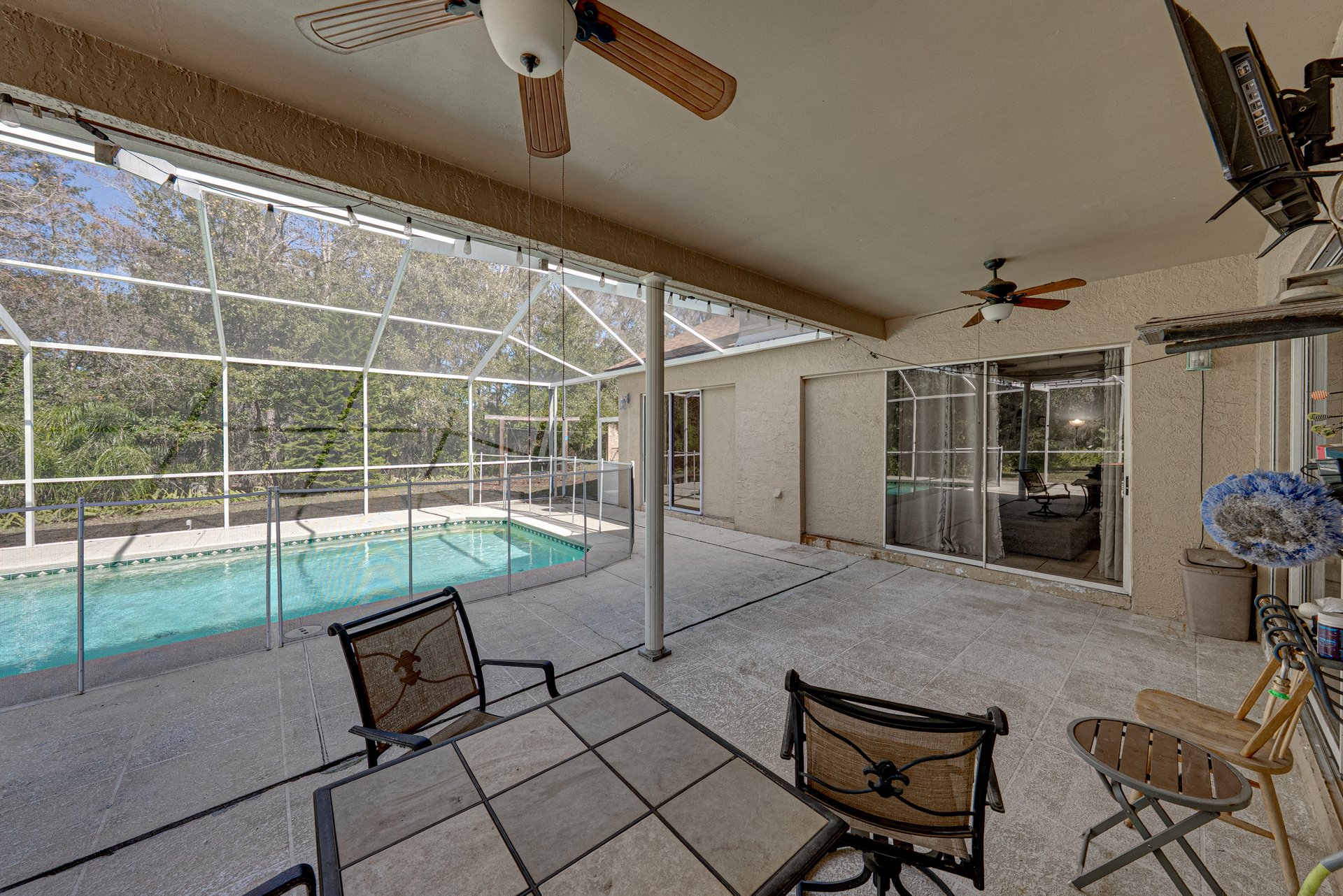 3926 MEADOWLARK CT