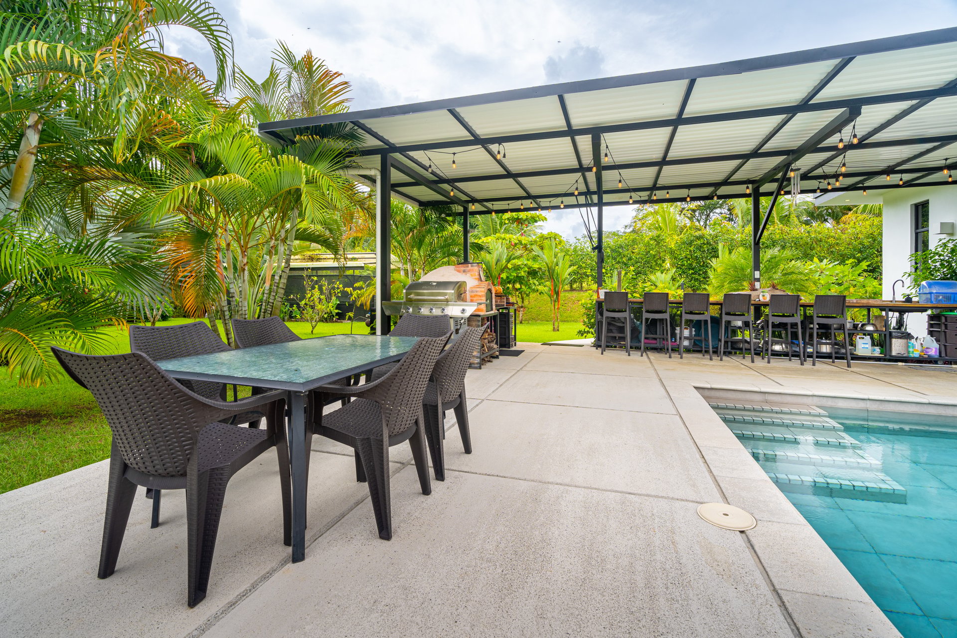 Modern 4-Bedroom Family Sanctuary with Infinity Pool, Edible Forest Garden - Exclusive Gated Ojochal Community 