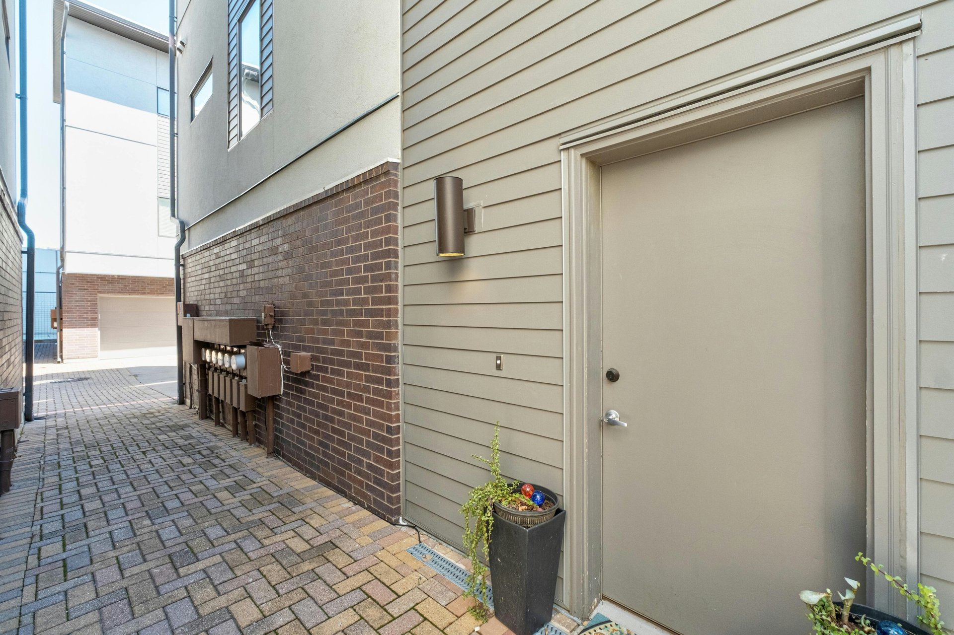 1702 S Lamar Blvd #28