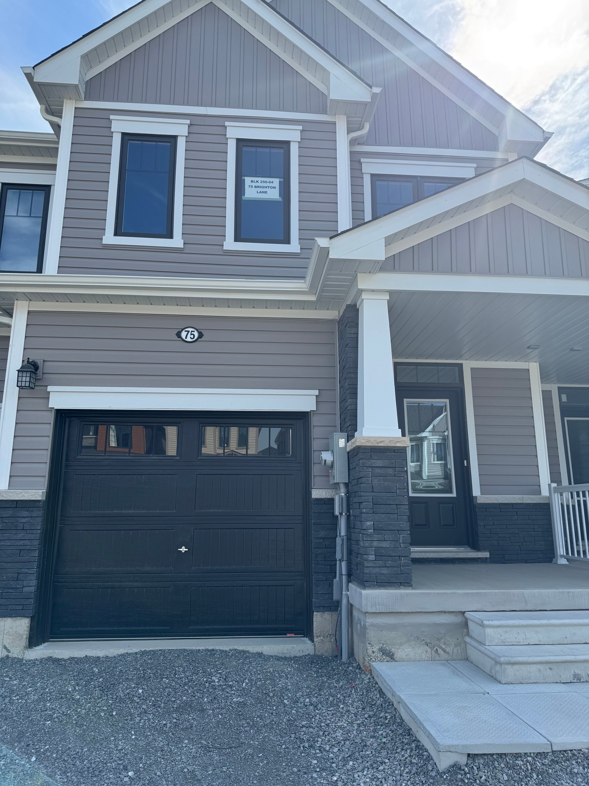 75 Brighton Lane NE