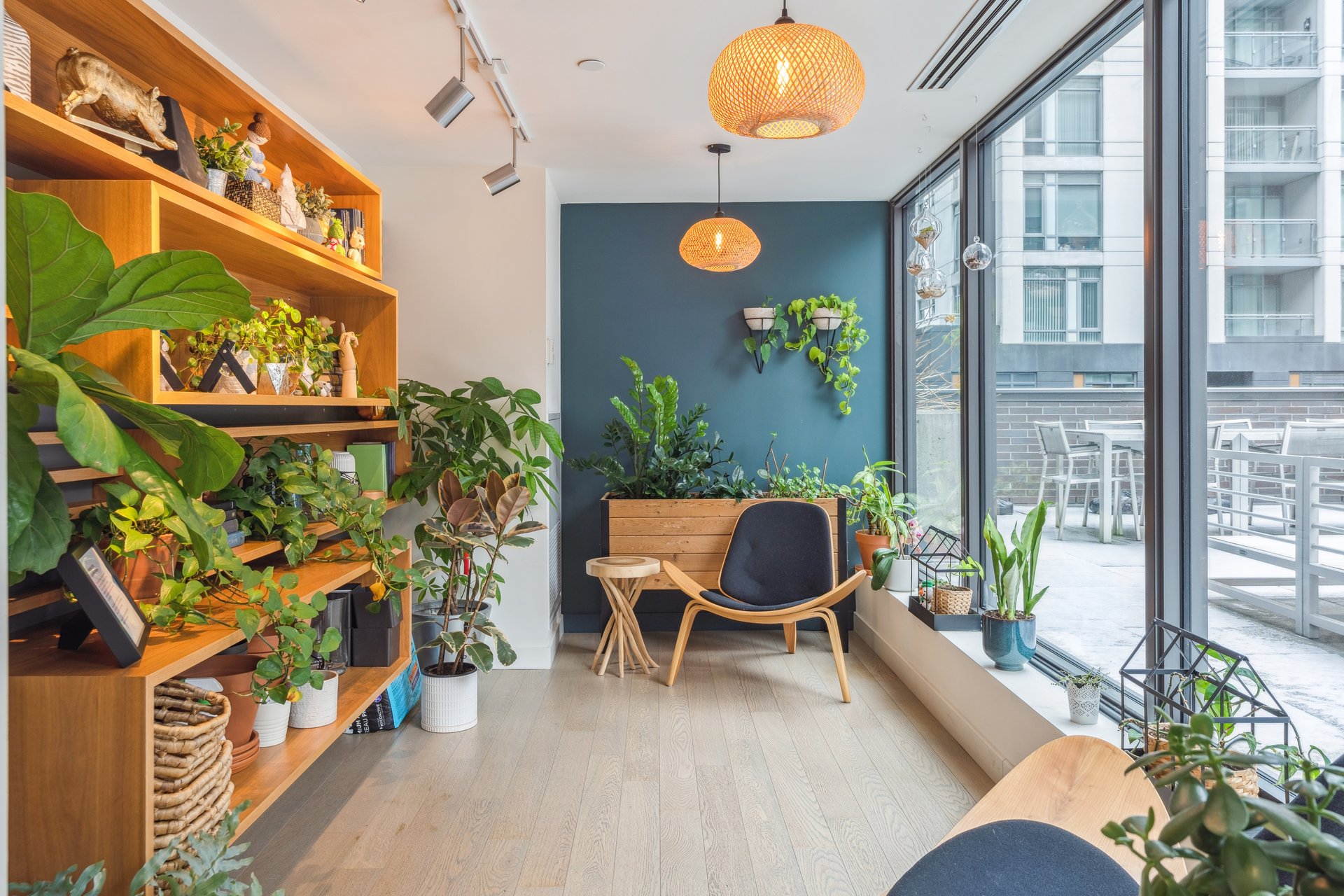 111 Bathurst St 423