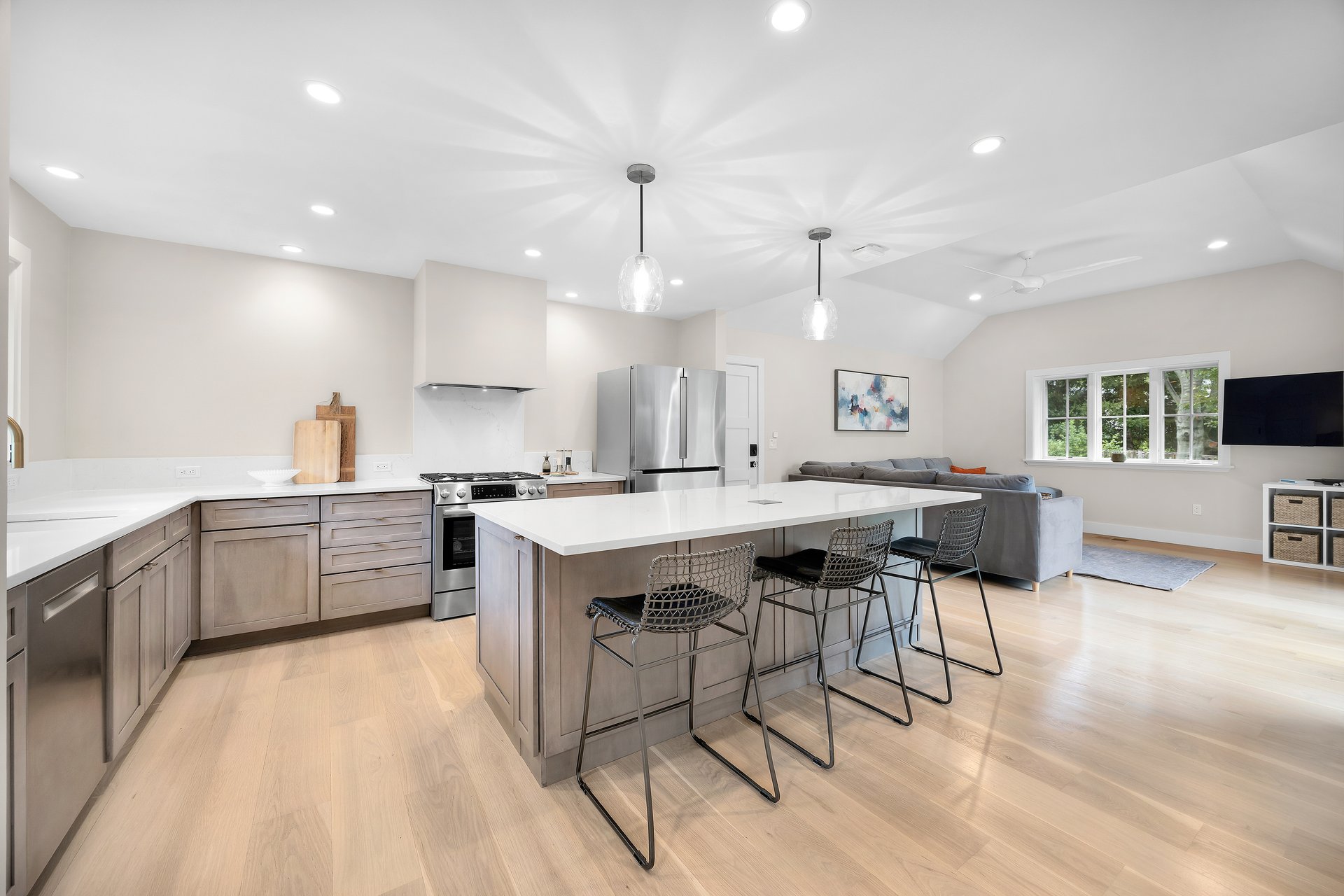 Pristine University Area Colonial