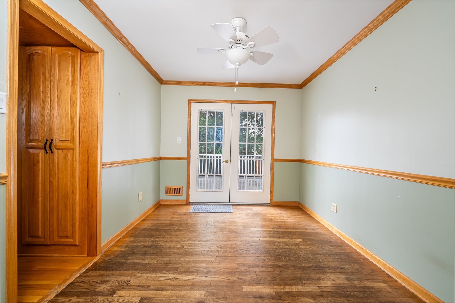 1503 Crestwood Road