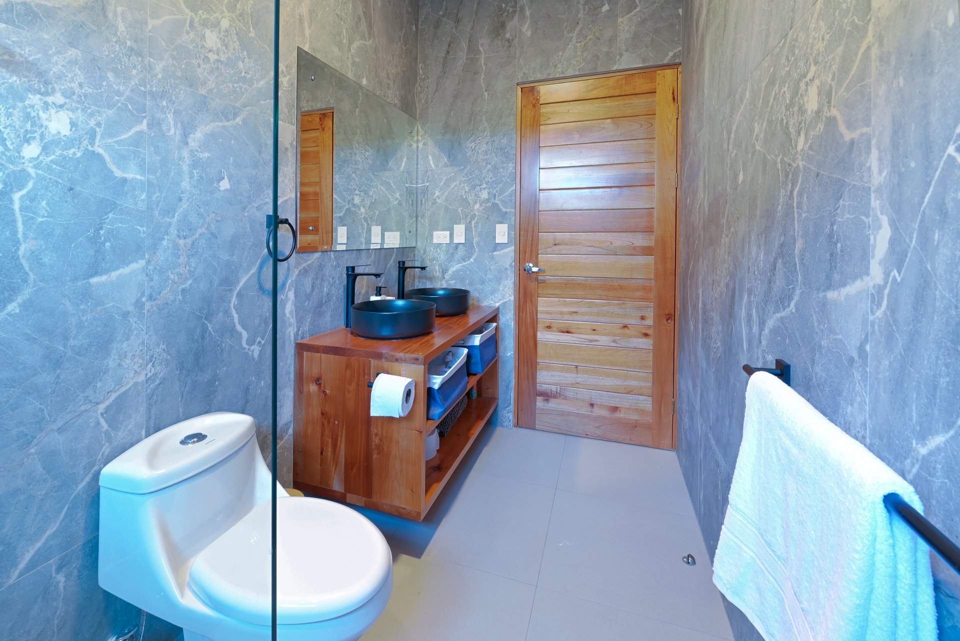 Modern Coastal Luxury: New 3-Bedroom Home Steps from South Pacific Beach