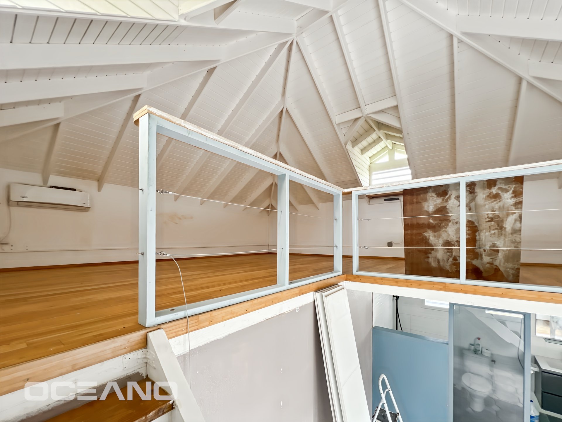 Renovation Opportunity – 90 m² Home with Expansion Potential – OCEANO Christie’s International Real Estate