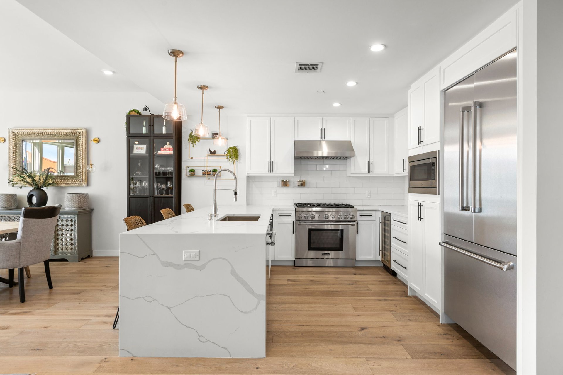 115 Grand St 405