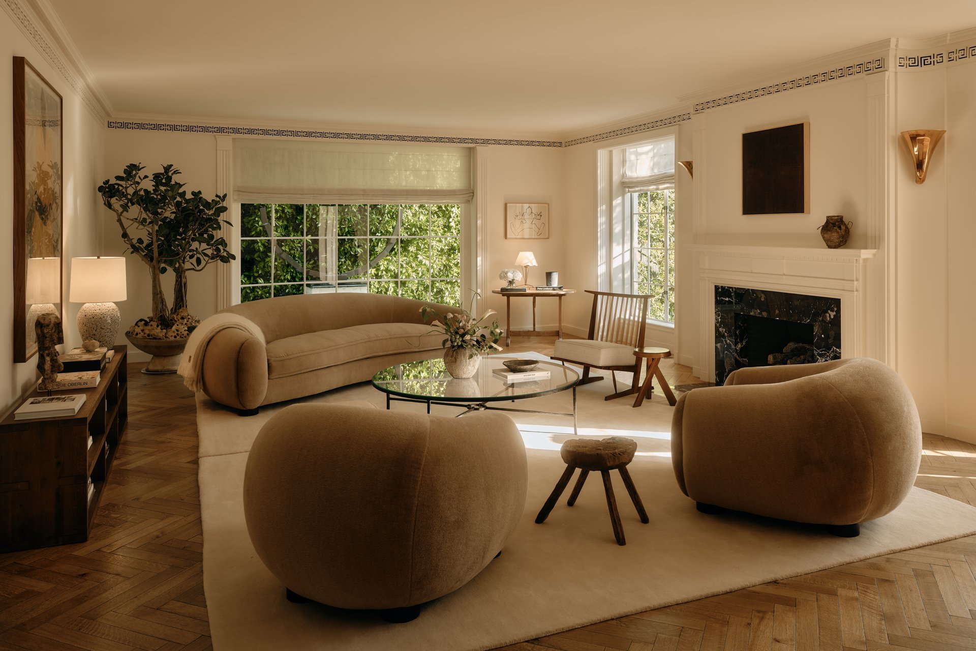 826 Greenway Dr, Beverly Hills 