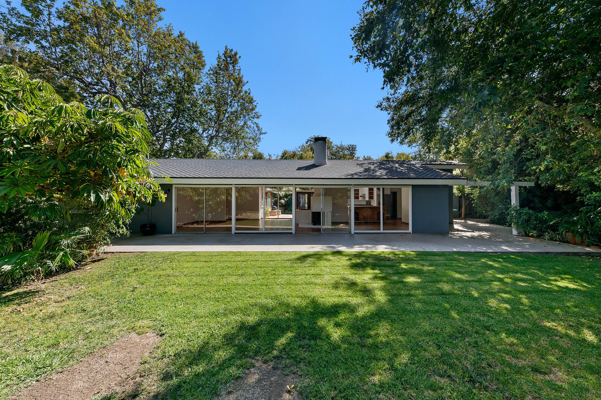 Spacious Malibu West Mid Century