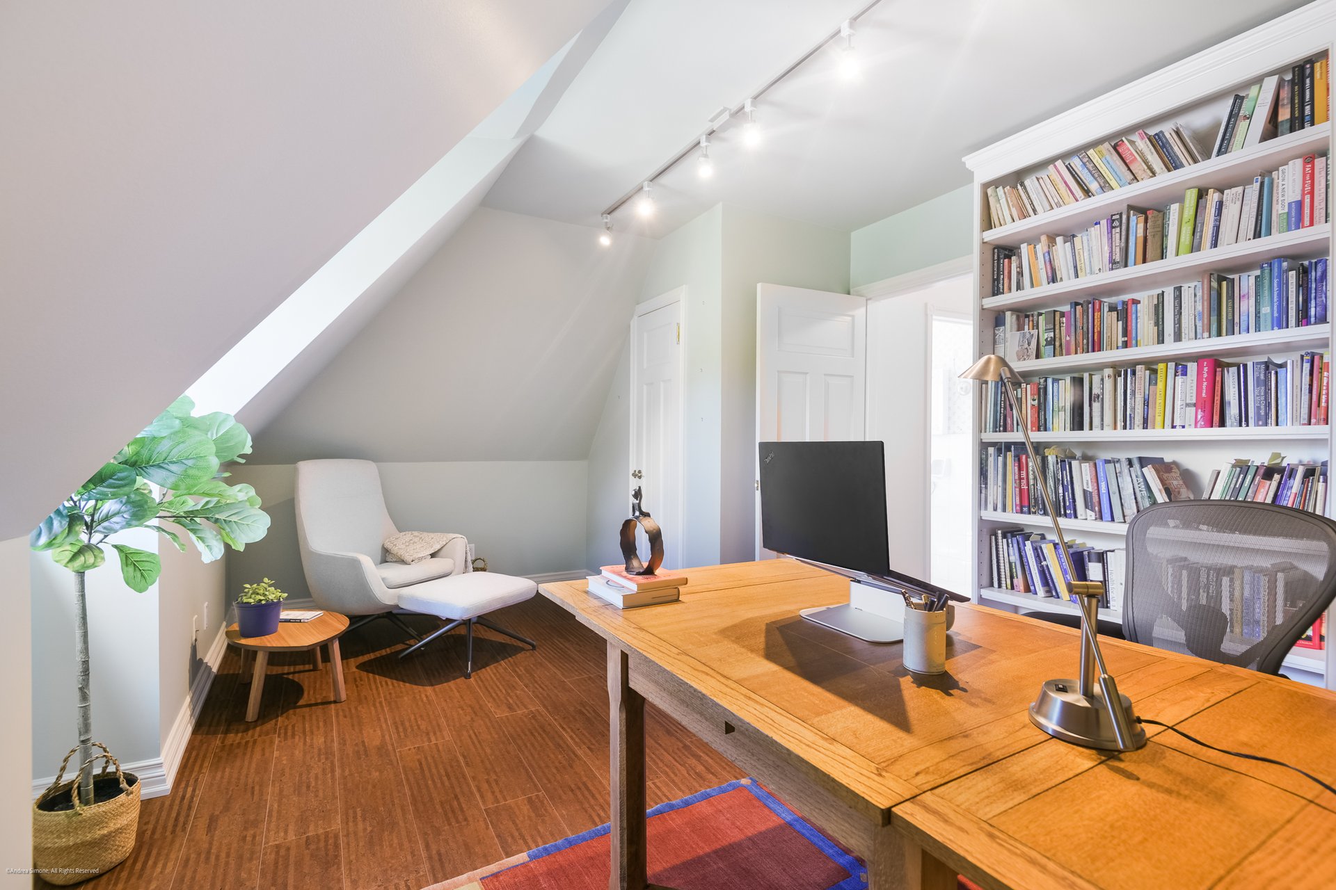 Moore Park 5 Bedroom on Lush Lot