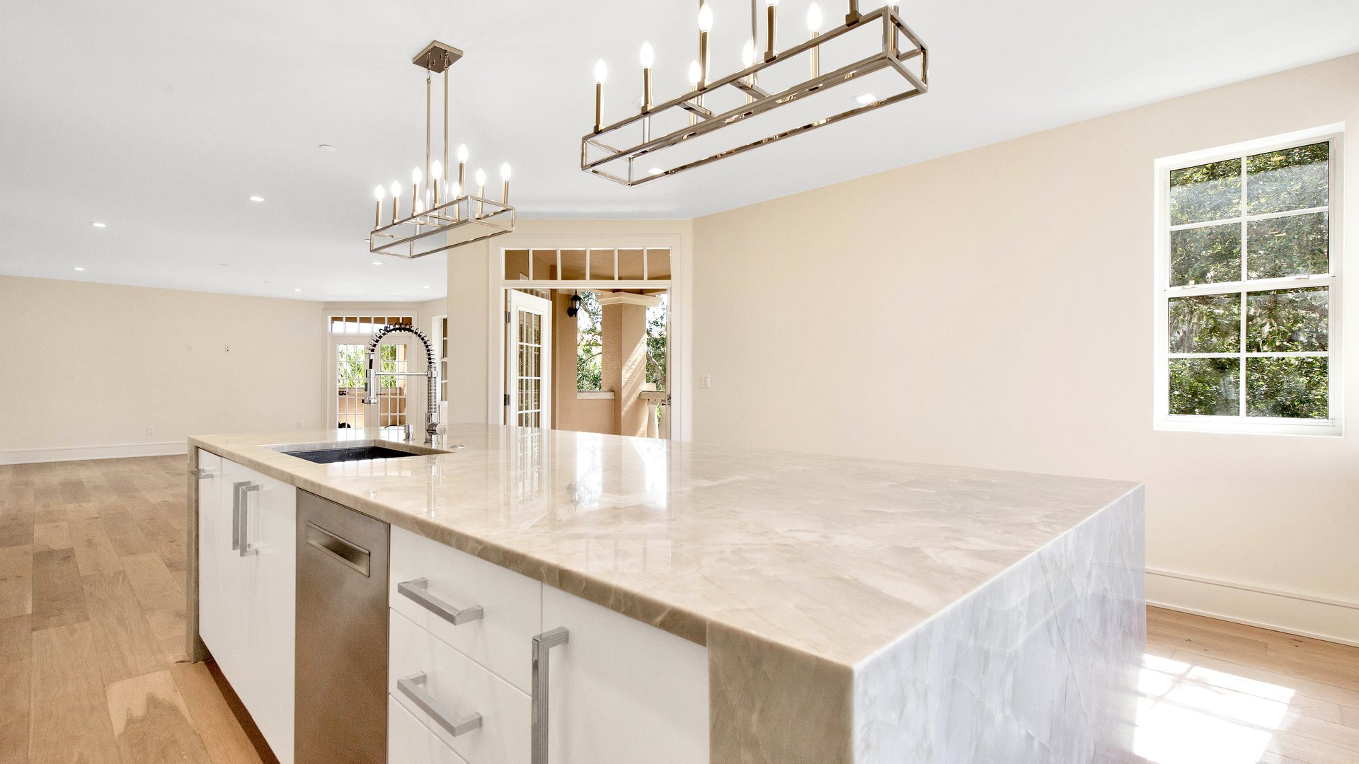 147 S Interlachen Ave Unit 301