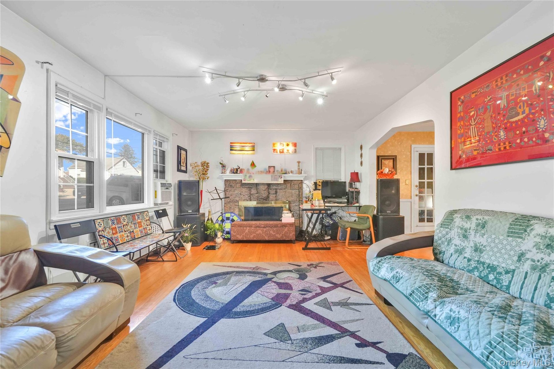 303 Nassau Blvd