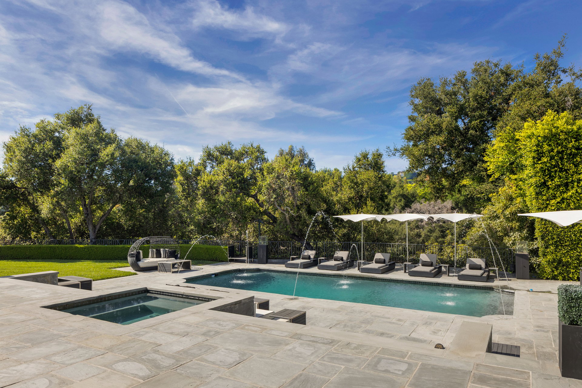 10847 Bellagio Rd