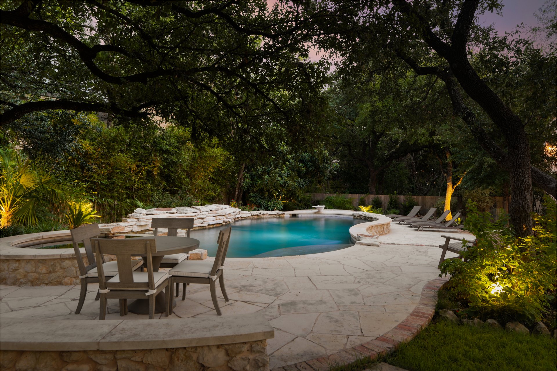3006 Scenic Dr