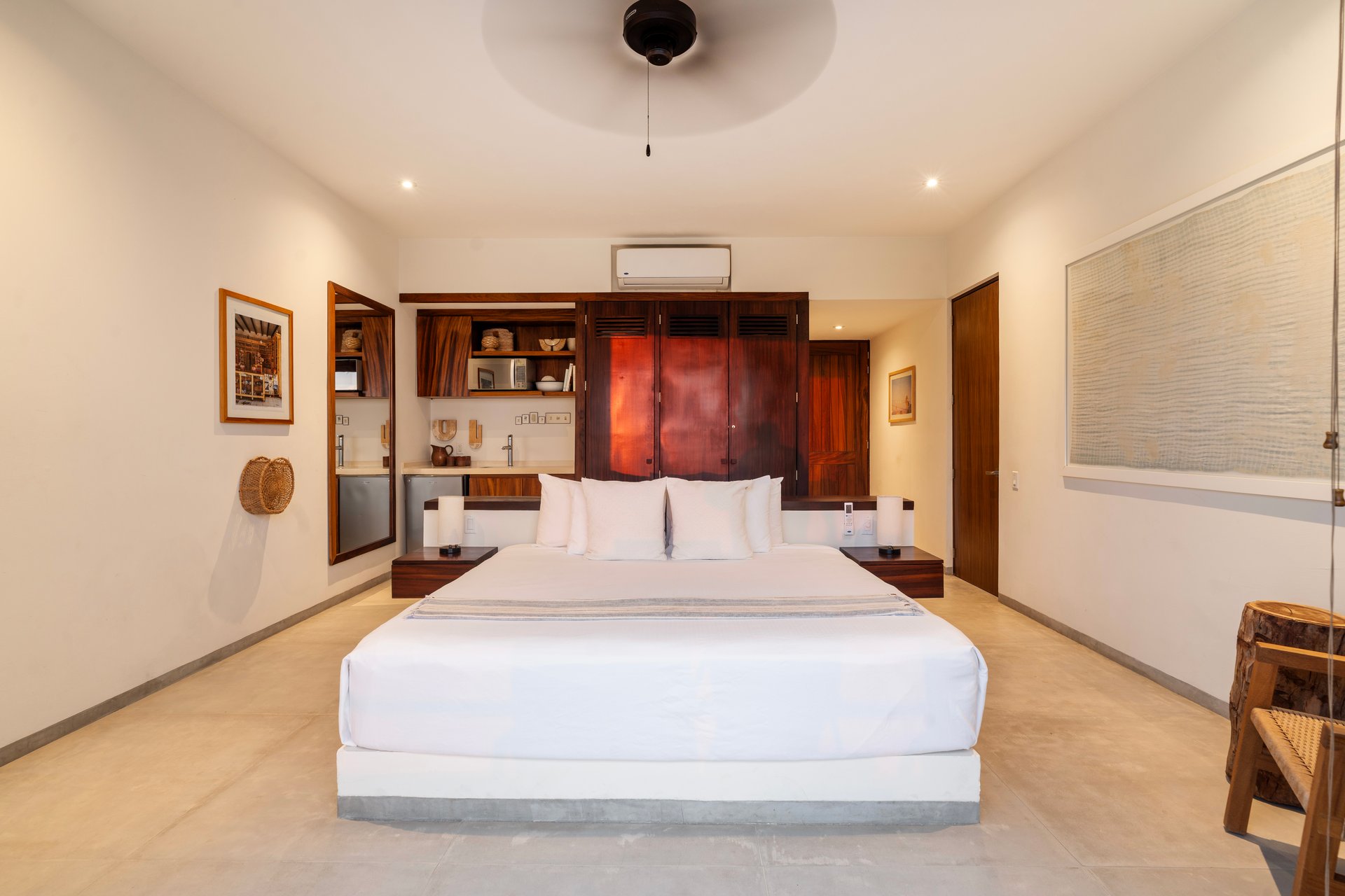 Marea Beachfront Villa G36
