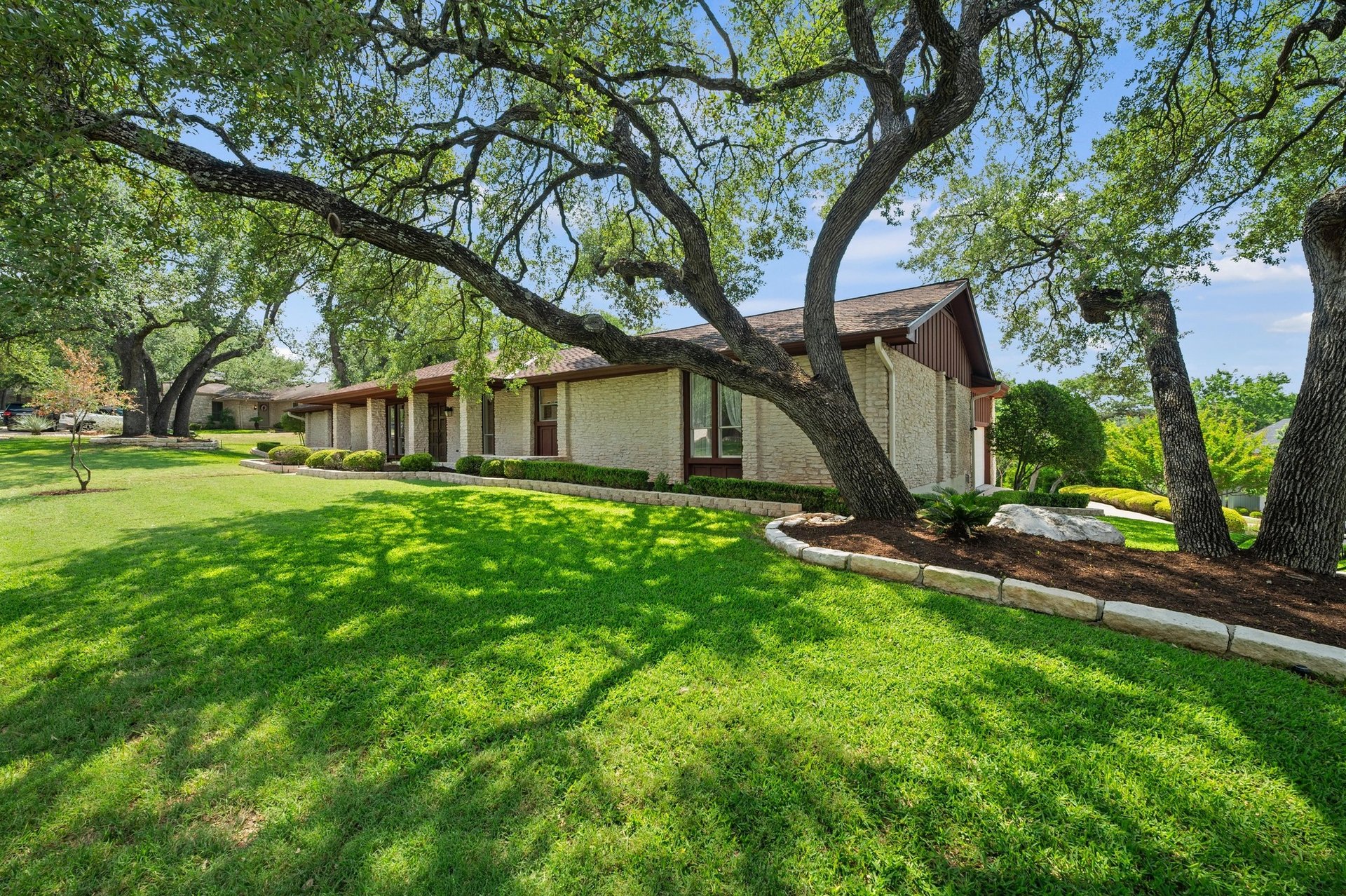 7602 Parkview Circle 