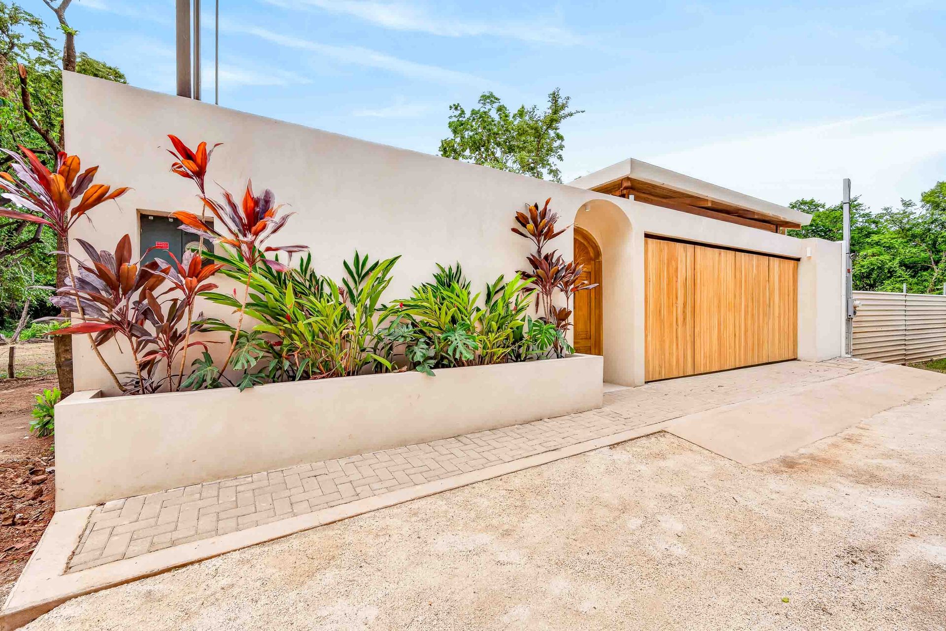 Casa Senderos | 4-Bedroom Tropical Home with Private Pool in Tamarindo