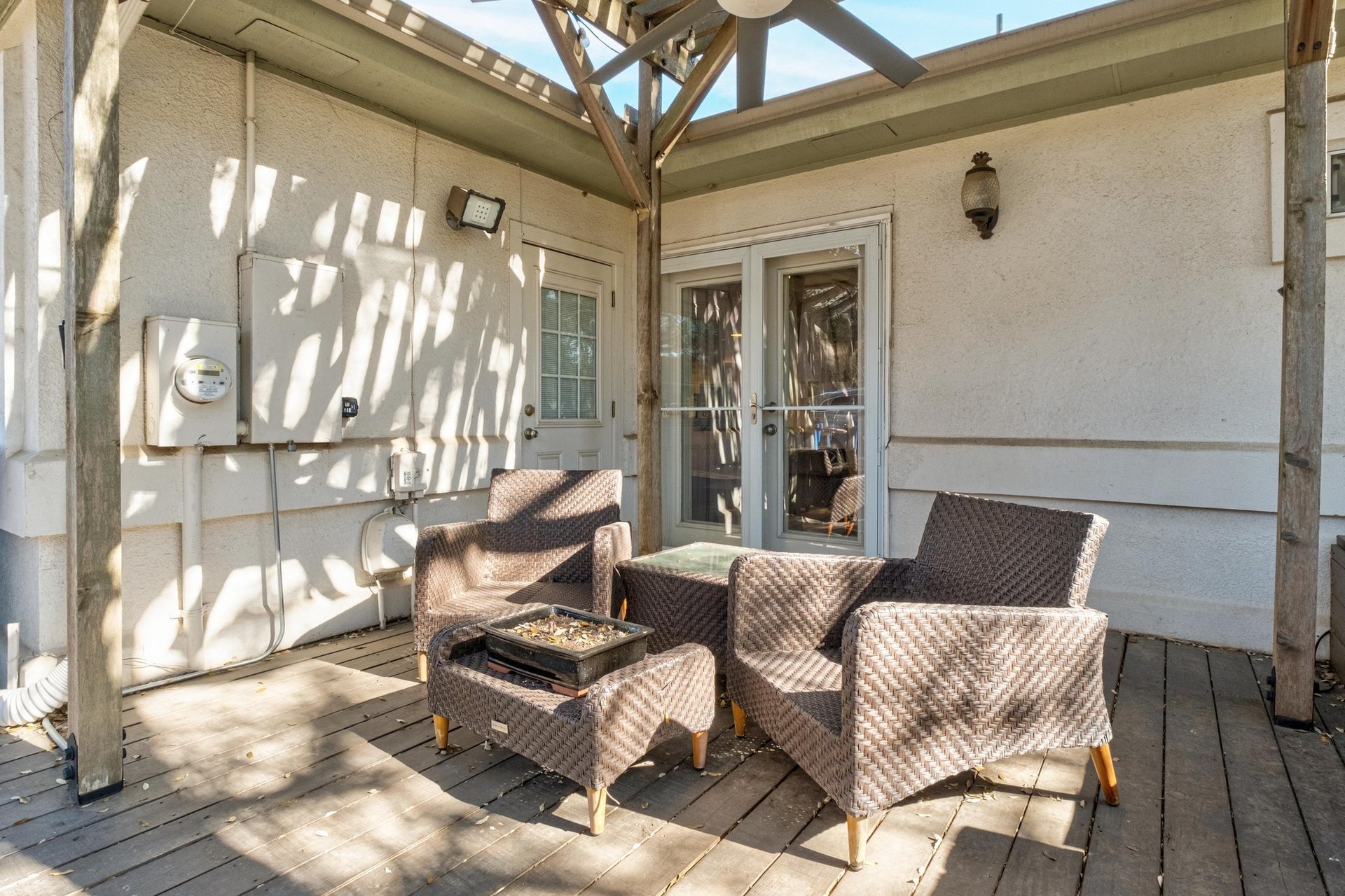 112 White Sands Drive