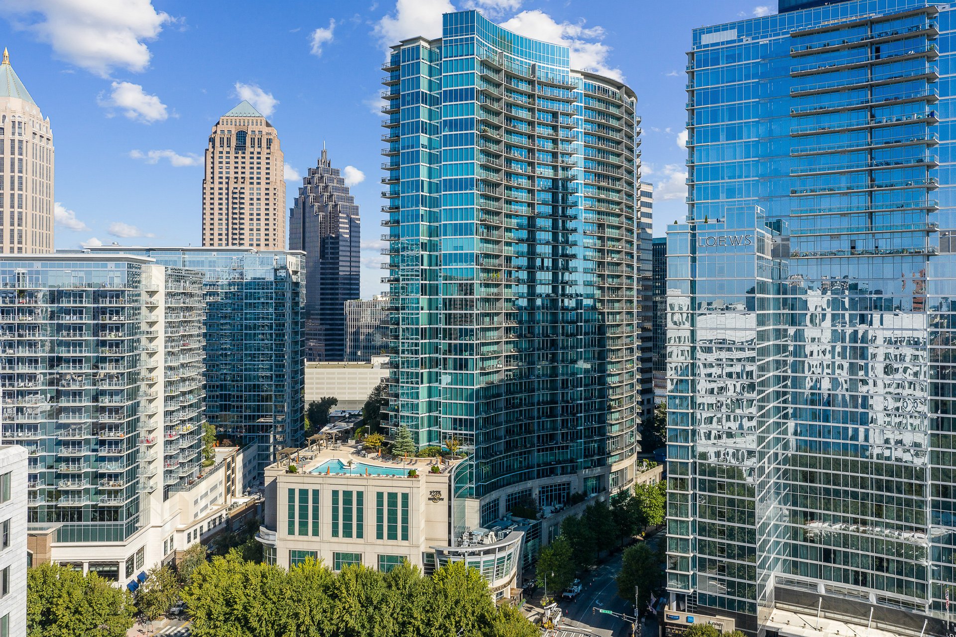 1080 Peachtree Street NE Unit 3215