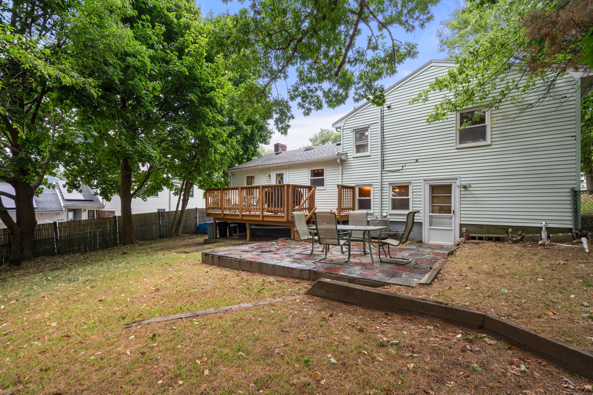 144 Plymouth Ave
