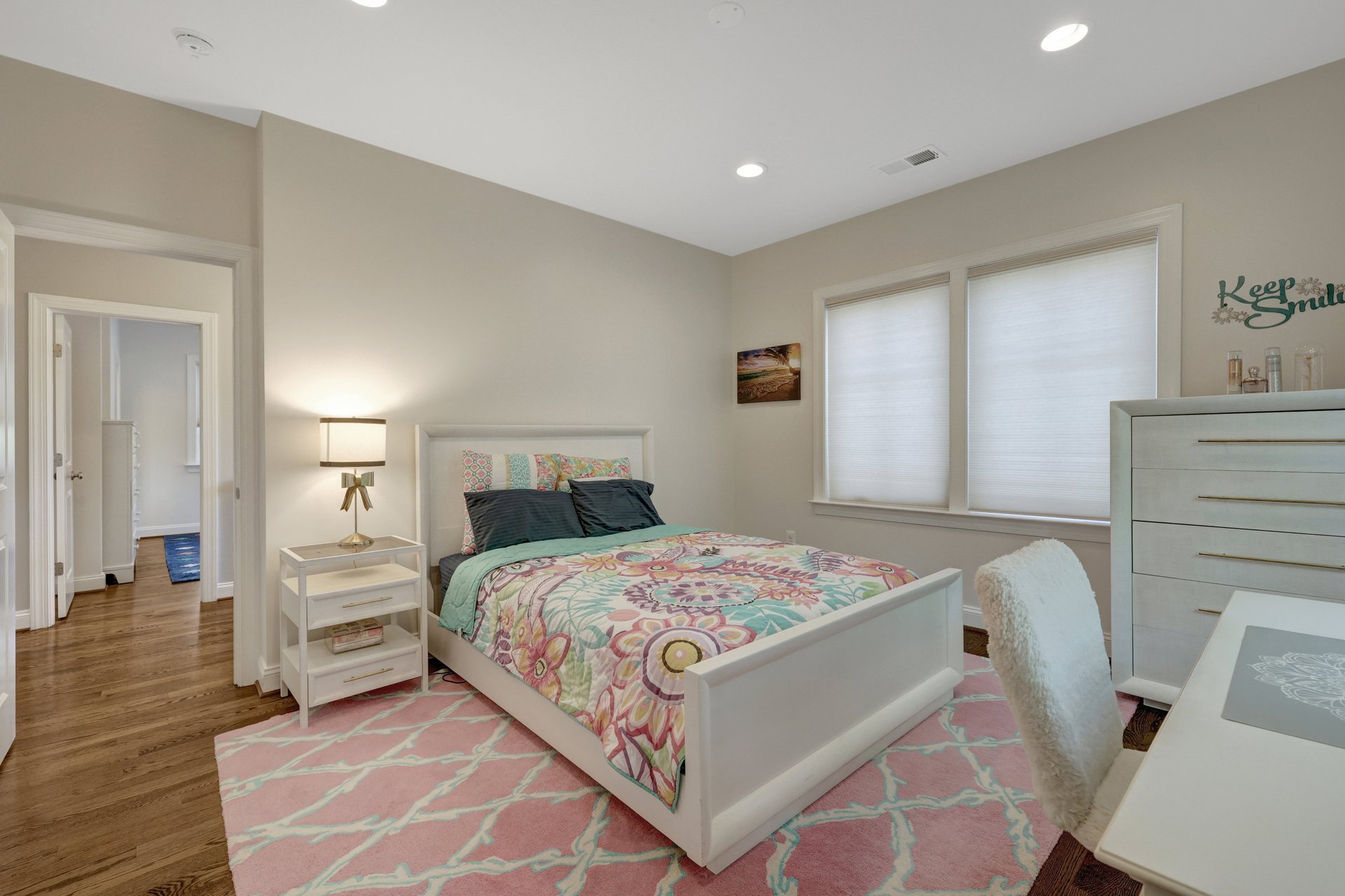 300 Jade Ct NW