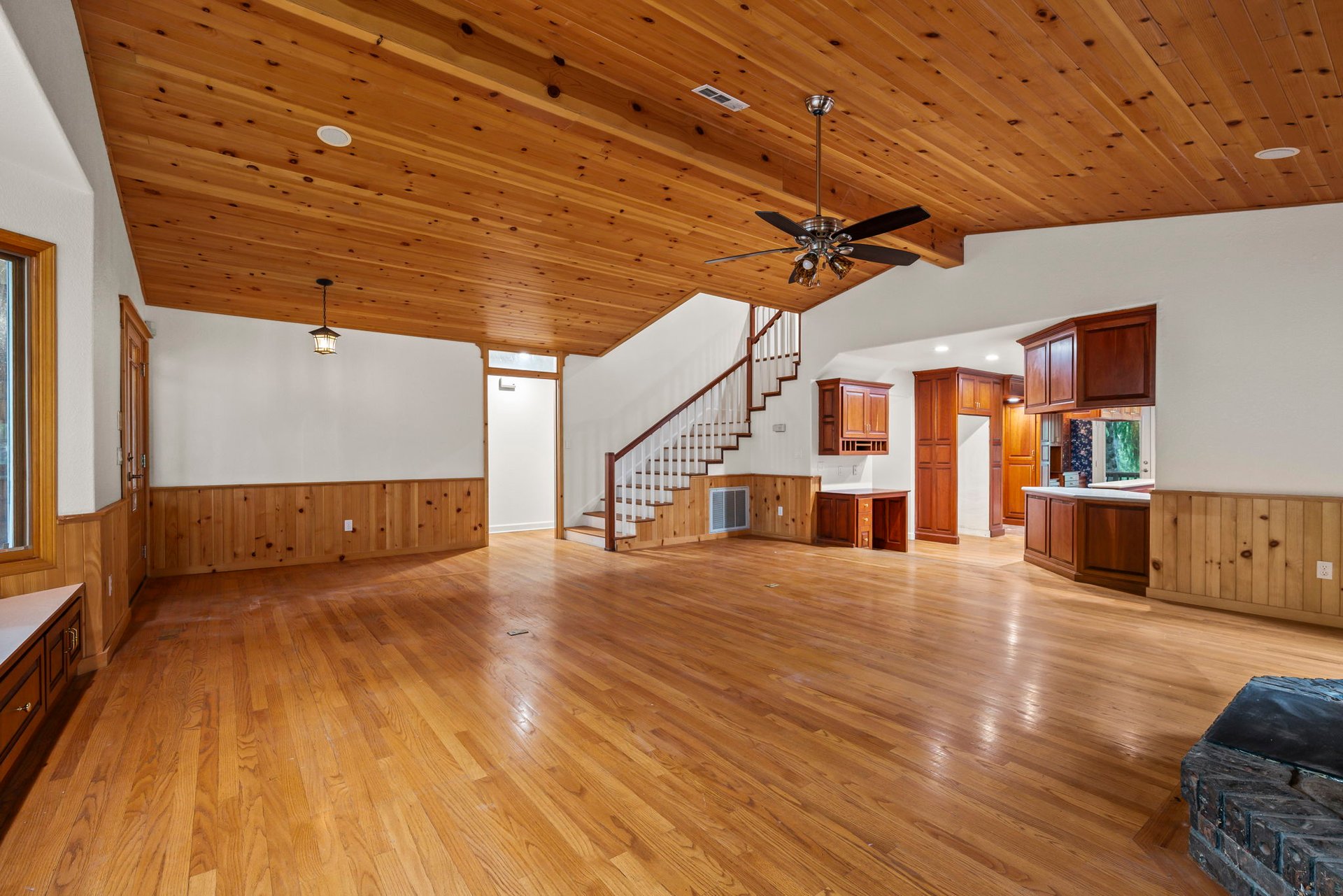 7481 Slug Gulch Rd