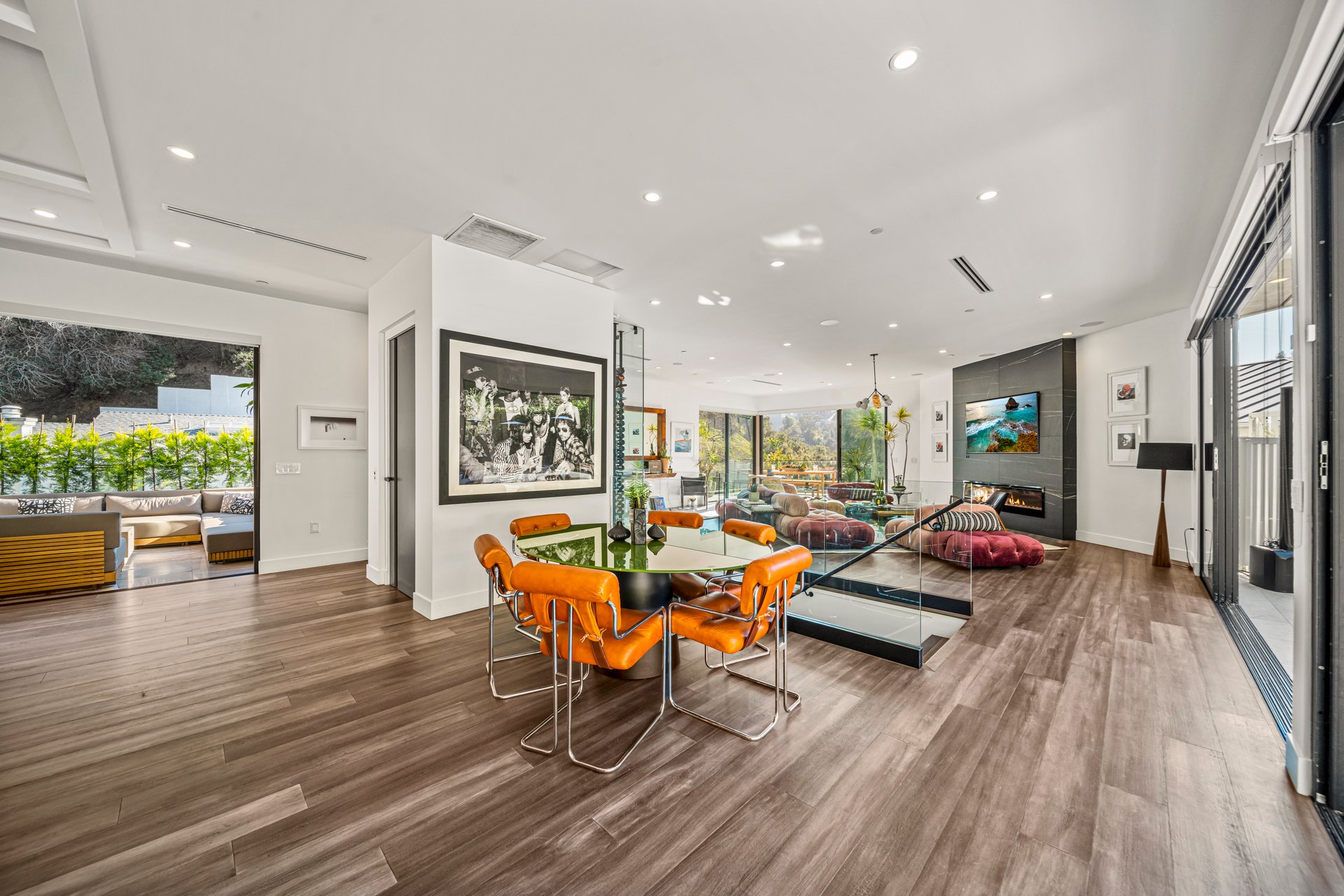 8145 Willow Glen Rd