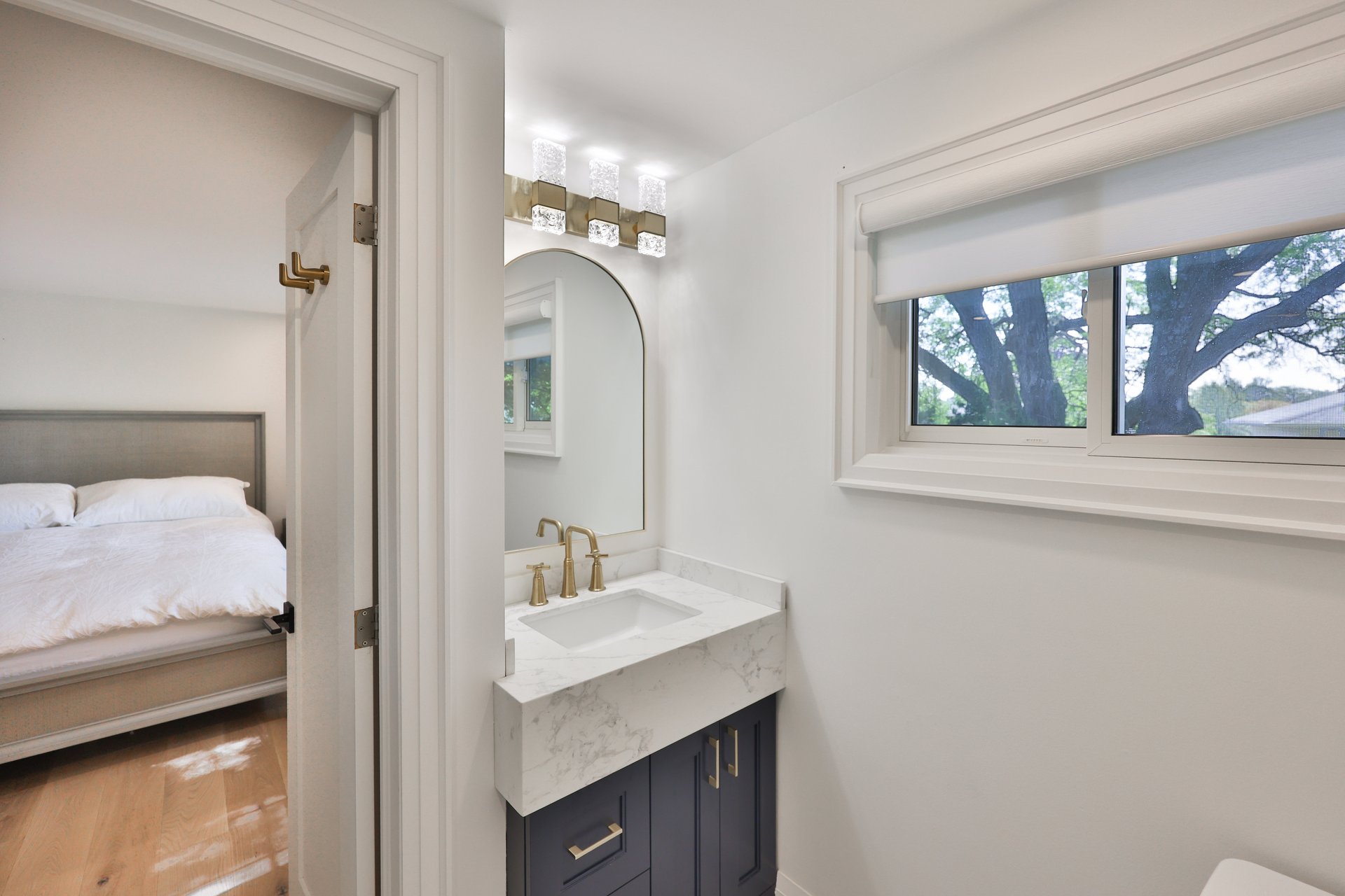 222 Vance Drive, Oakville