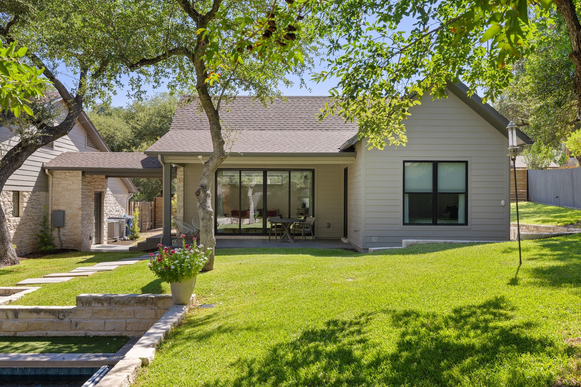1500 Surrey Hill Drive