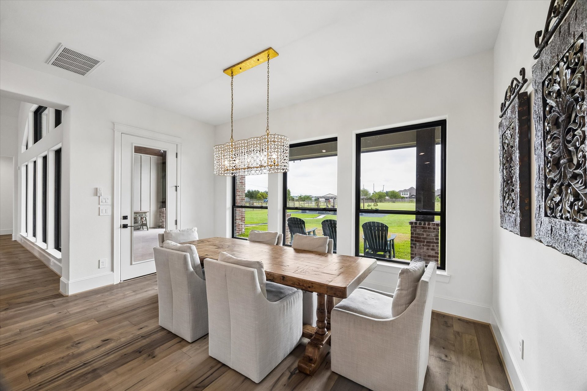 301 W. Viejo Dr