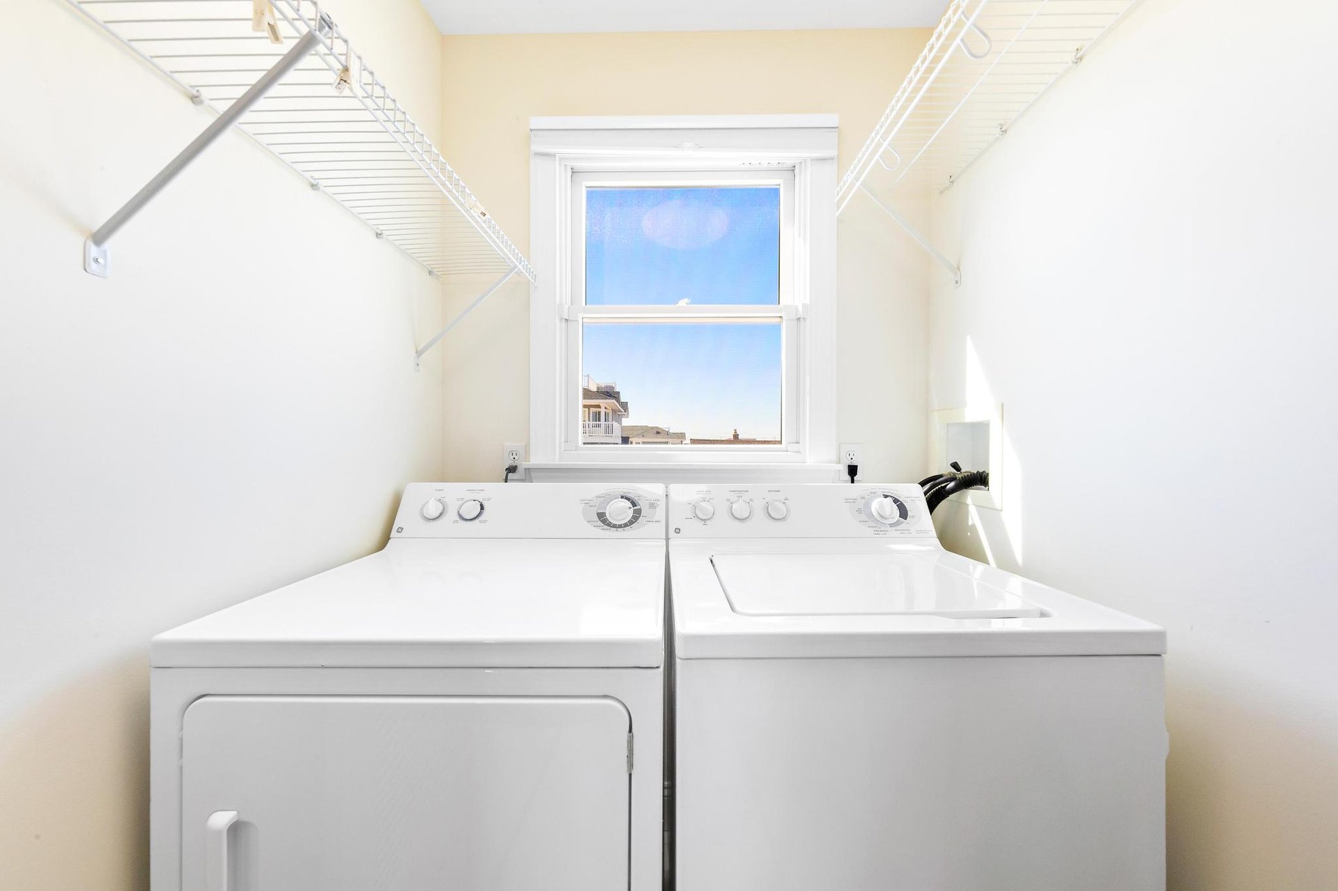 4109 Ocean Blvd, 7 Bedroom